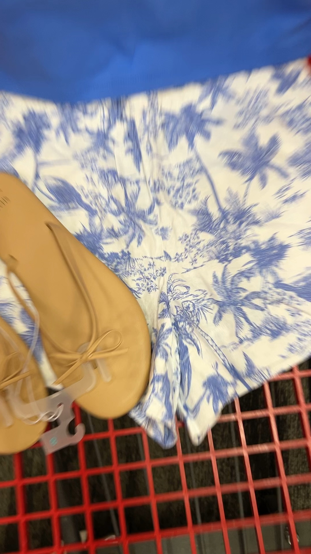 Target spring break vacation summer outfit with these square neck tank tops and flowy pull on shorts, come in lots of colors. #targetstyle 

#LTKootd