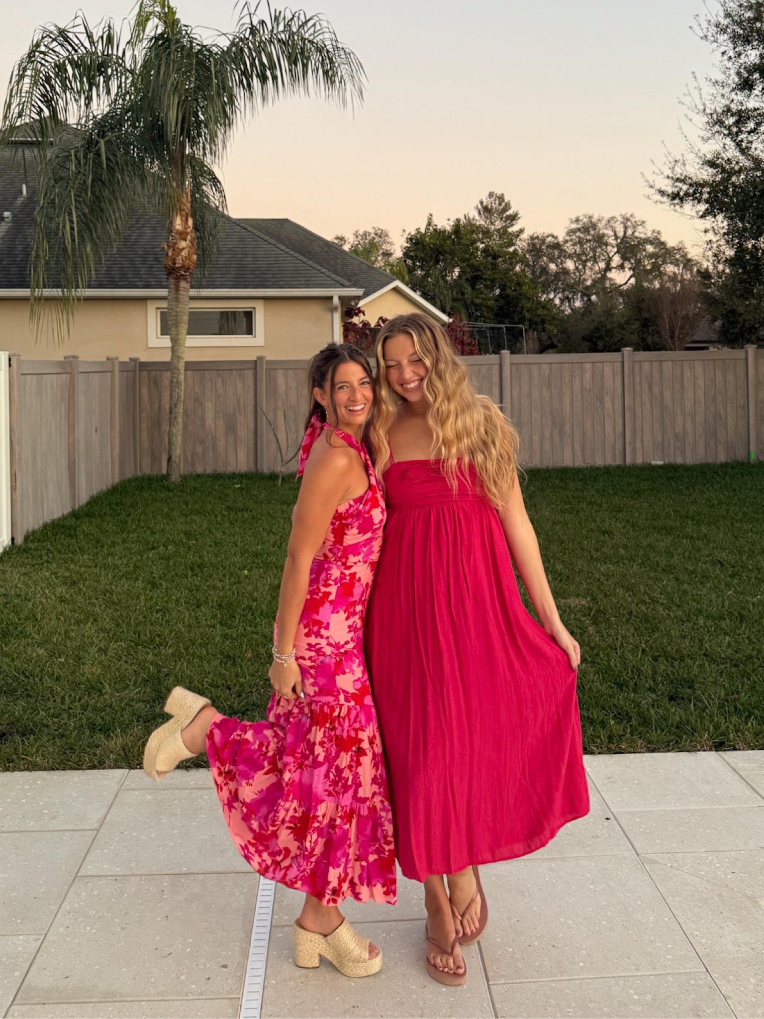 Galentine’s dresses from Abercrombie that I’m loving!! 💓