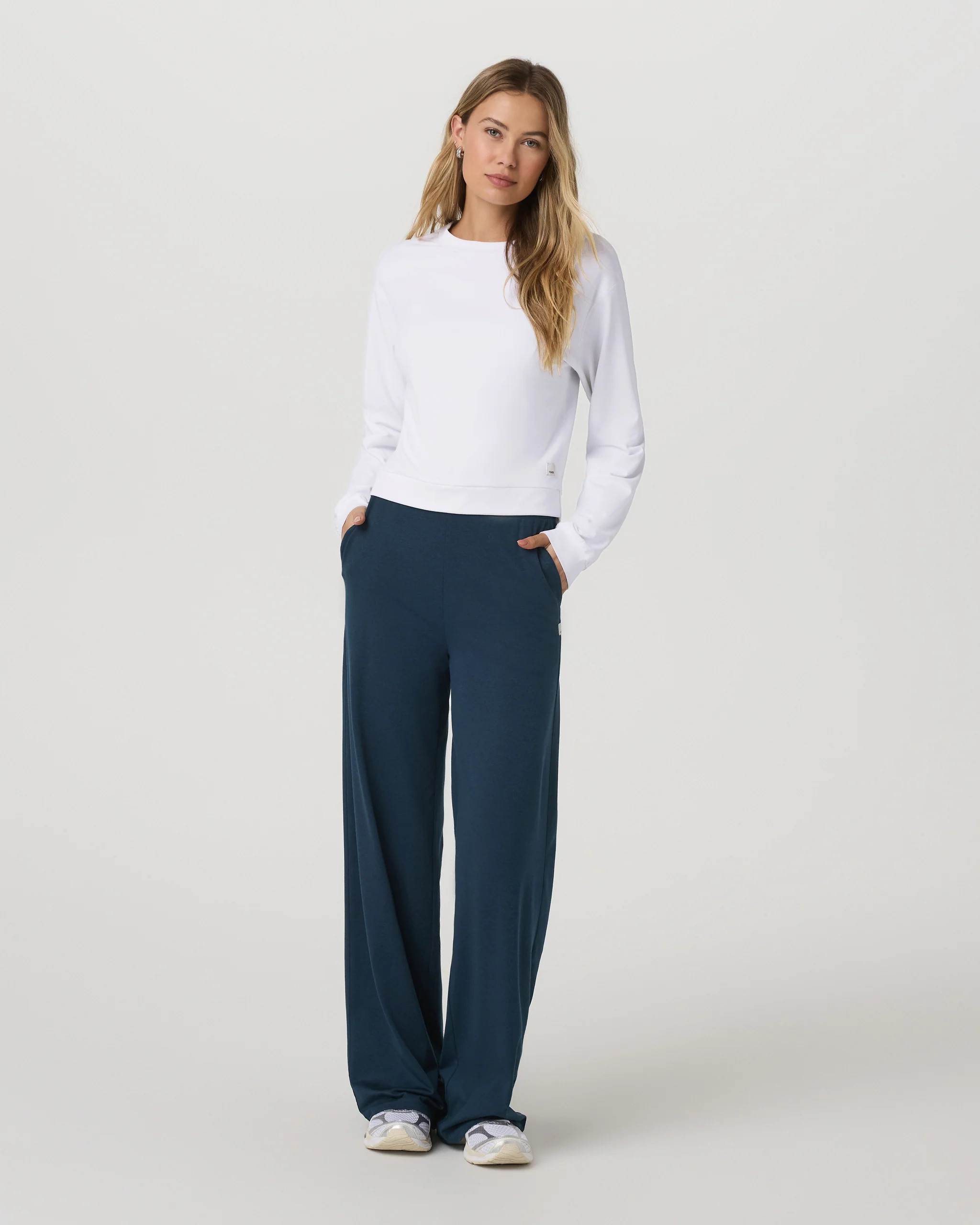 Halo Modern Crew | Vuori Clothing (US & Canada)