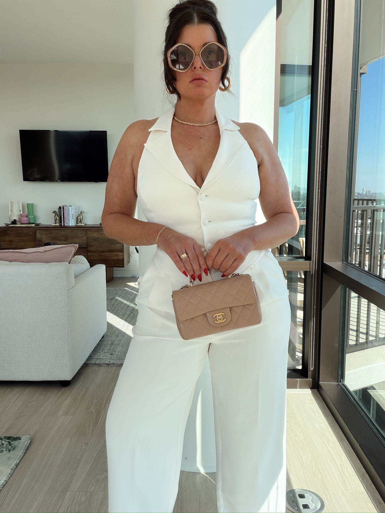 This set is on sale for 25% off with code FRIEND! 

Tis the season for WHITE 😍 The halter vest is TIGHT AF, def runs small. I’m a true medium and struggled to button it… & I’m a full A cup. Def size up in this one! Vest is on sale for 25% off with code FRIEND 

 #LTKgrwm #LTKootd #LTKSeasonal