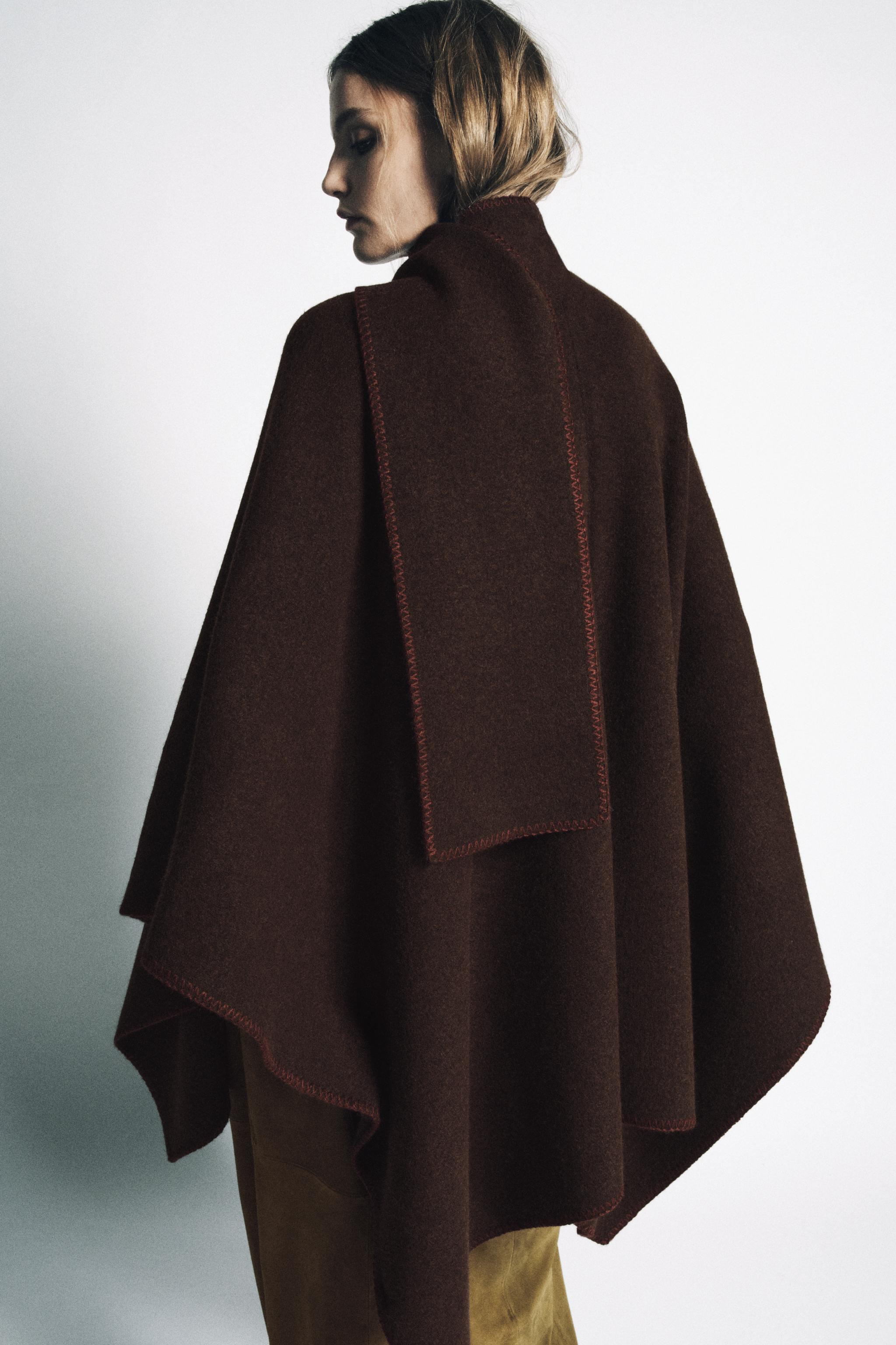 KNIT CAPE WITH CONTRAST THREAD SCARF | Zara UK