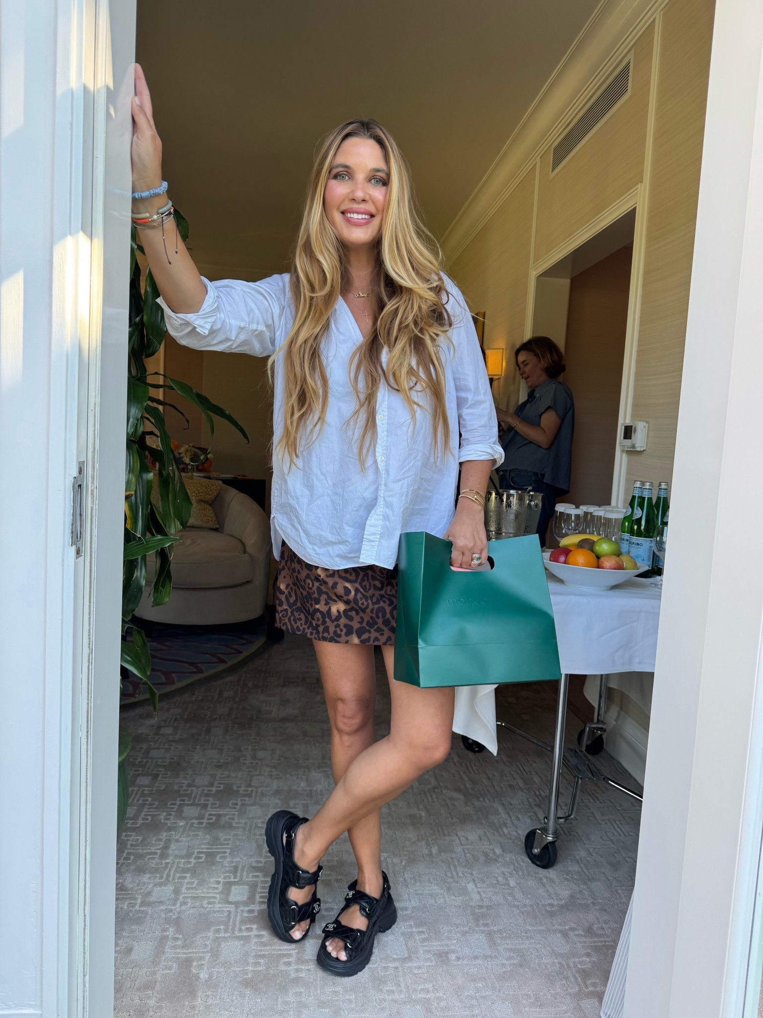 Lip color is 503 Eccentrico .  
Eyeshadow is: 152 (available today!) 
Hair is Académie Hair Sea Glass 
Shirt: medium
Skirt: small
IT CC+ in medium tan 
Kosas butterfly blush
Sweed golden medium bronzer 
💅🏻Manucurist favorites include: Active Blur, Active Smooth, the new Xtreme topcoat (healthy gel that lasts 21 days), the remover and milky white polish! 💅🏻

#LTKdayinmylife #LTKWorkwear #LTKBeauty