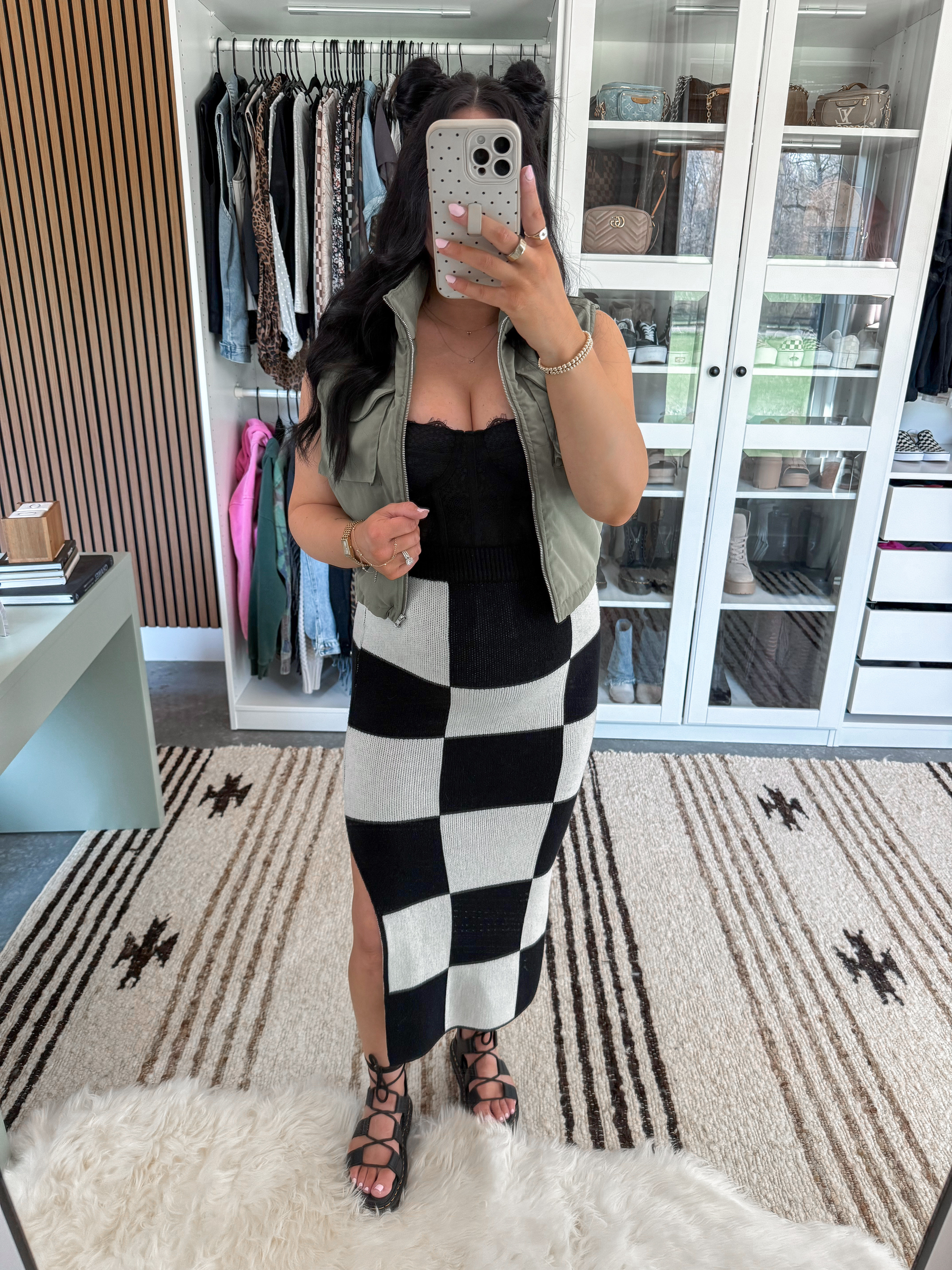 Alternative Outfit Inspo 🖤

Corset Top - small (I do not have my clasped all the way down though due to the bump!)
Vest - small
Skirt - xs

 

 #LTKootd #LTKBump