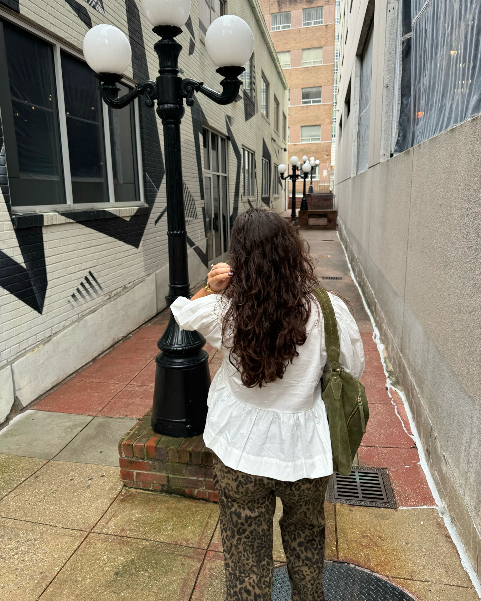 Fall outfit featuring cheetah jeans 

#LTKStyleTip #LTKMidsize #LTKFindsUnder50