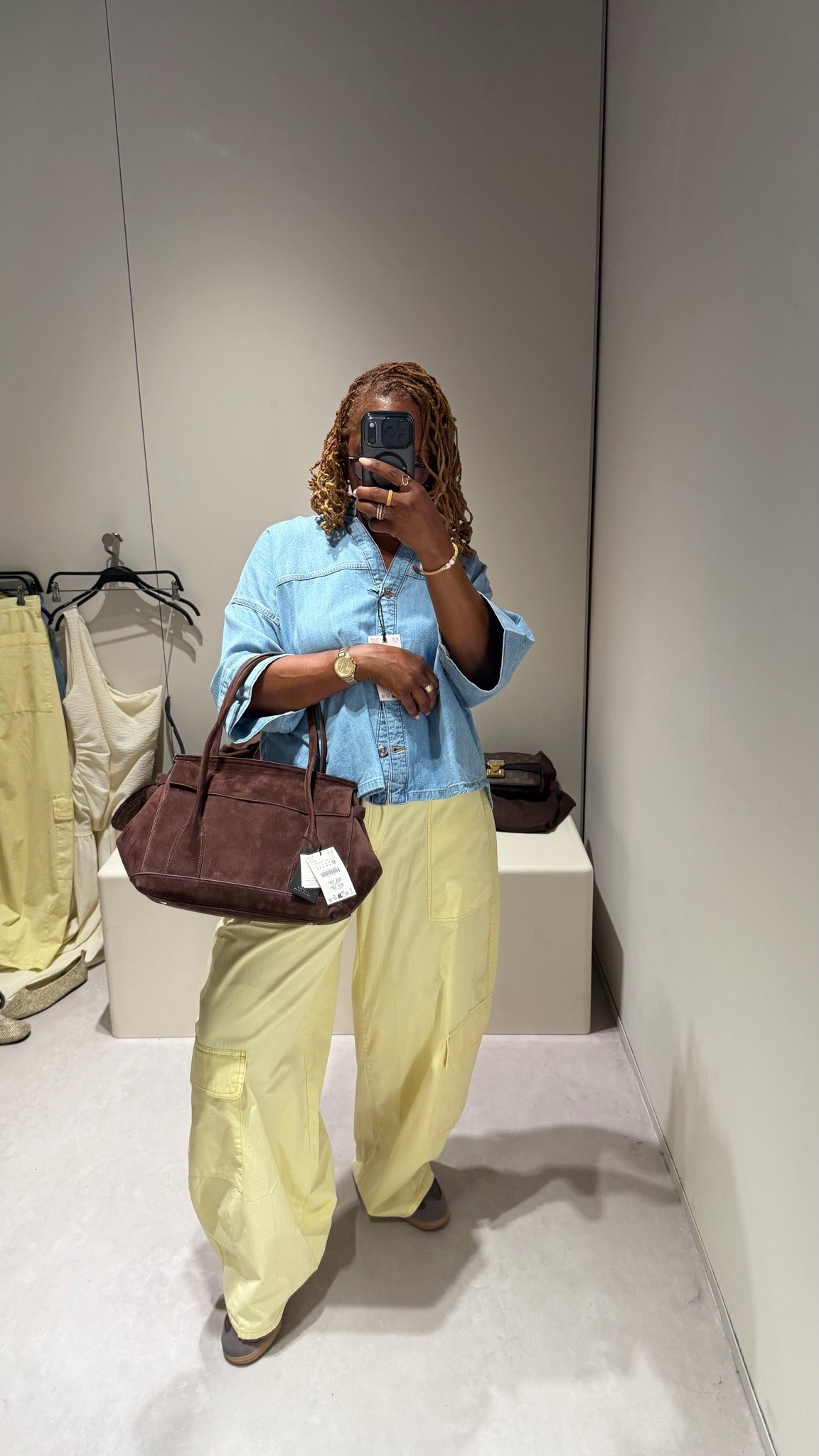 Casual Zara yellow cargo pants
Denim wide sleeve shirt
Brown suede bag

#LTKvlog #LTKdayinmylife #LTKTravel