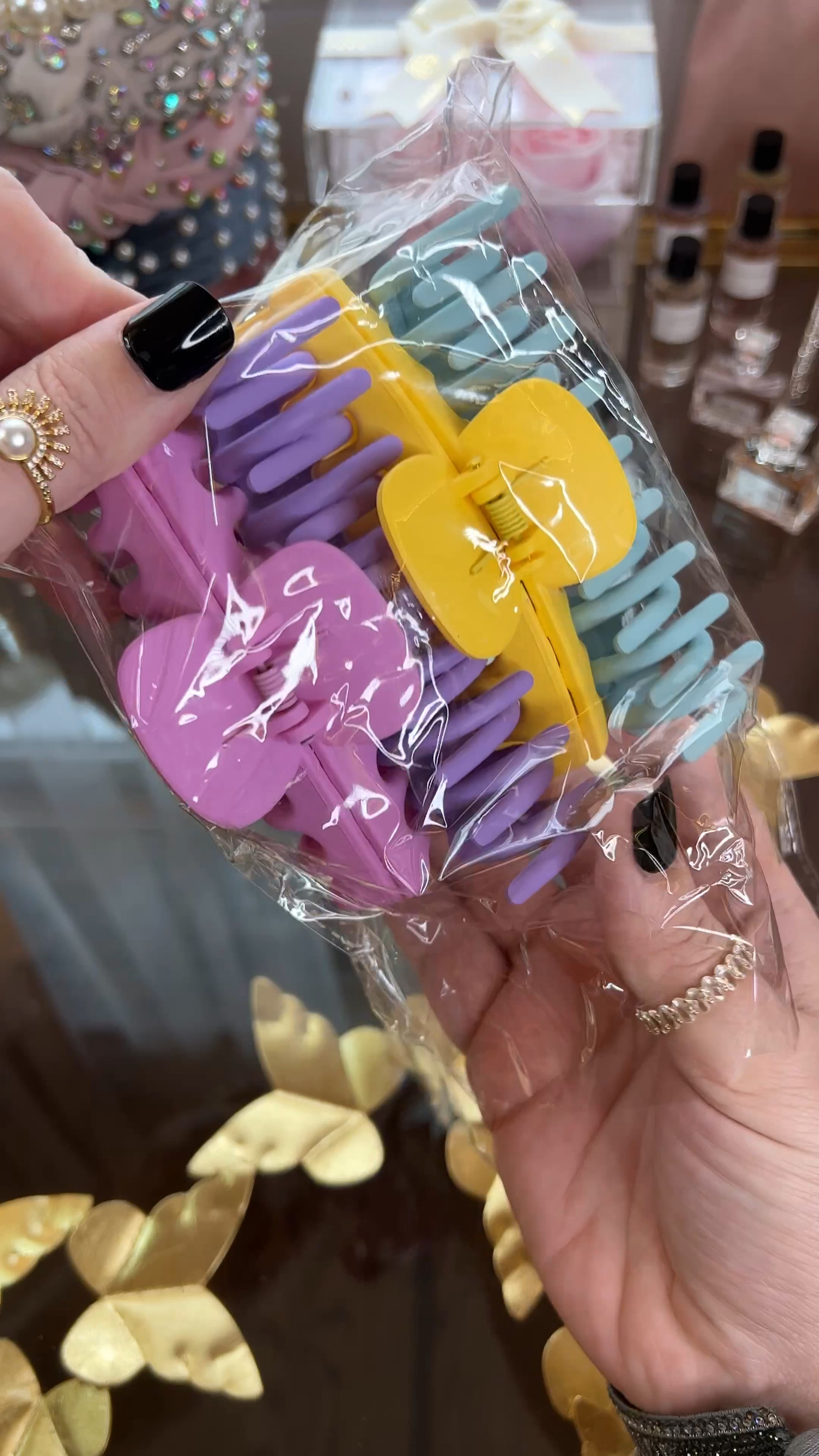 Amazon Hair Clips

#longhairclips #shorthairclips #amazonfinds #amazonbeauty #amazonmusthaves

#LTKunder50 #LTKstyletip #LTKSeasonal