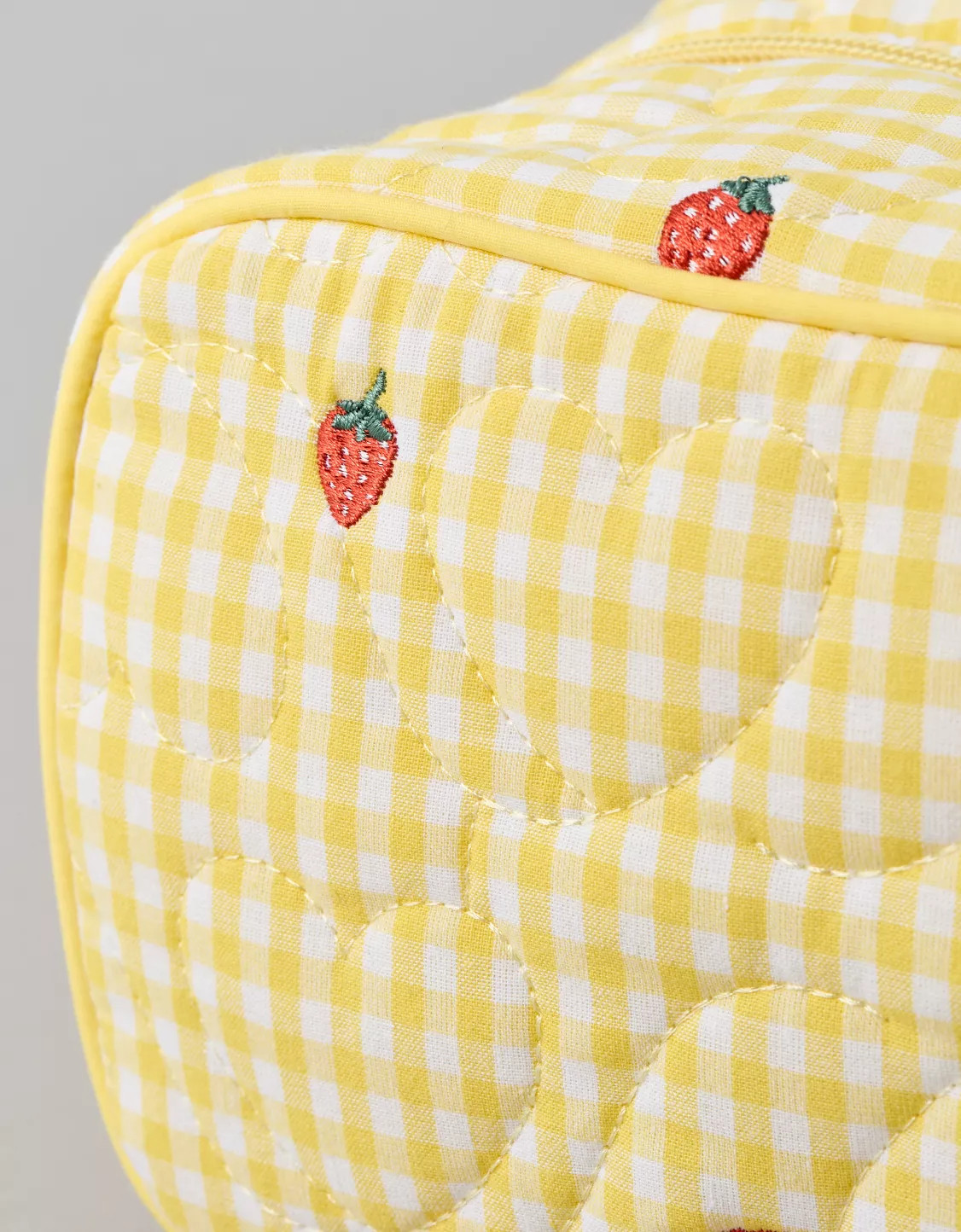 AE Quilted Travel Bag | American Eagle Outfitters (US & CA)