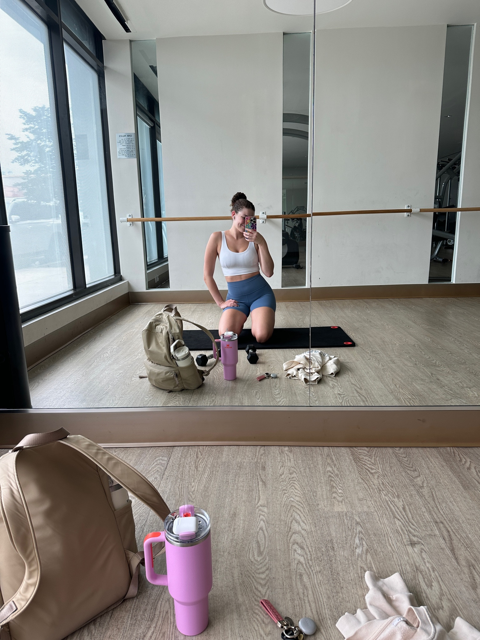 another workout fit!! just got these biker shorts in a second color bc they are so insanely comfortable!! 