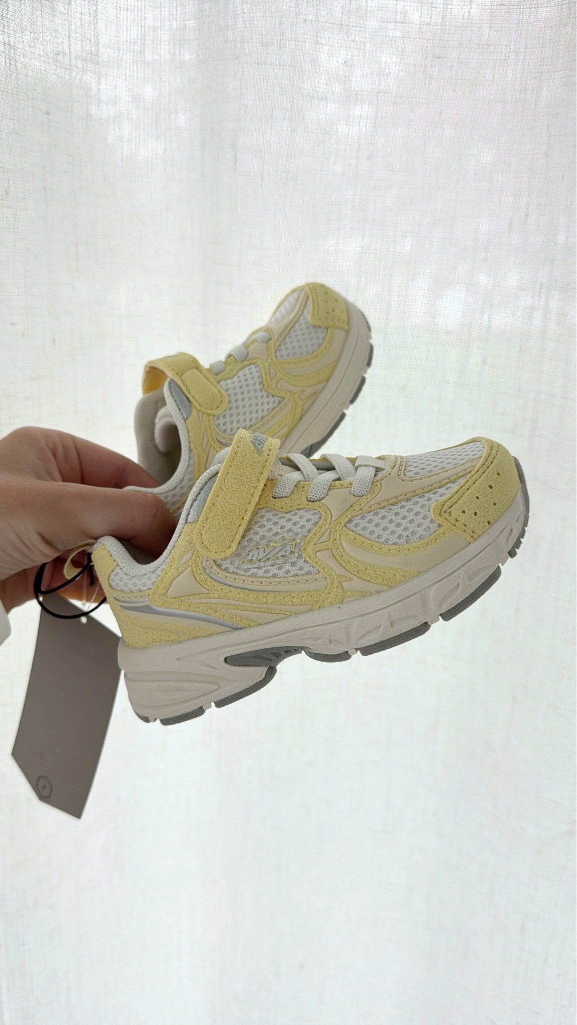 Little girls sneaker 💛⭐️

#LTKActive #LTKMothersDay #LTKootd