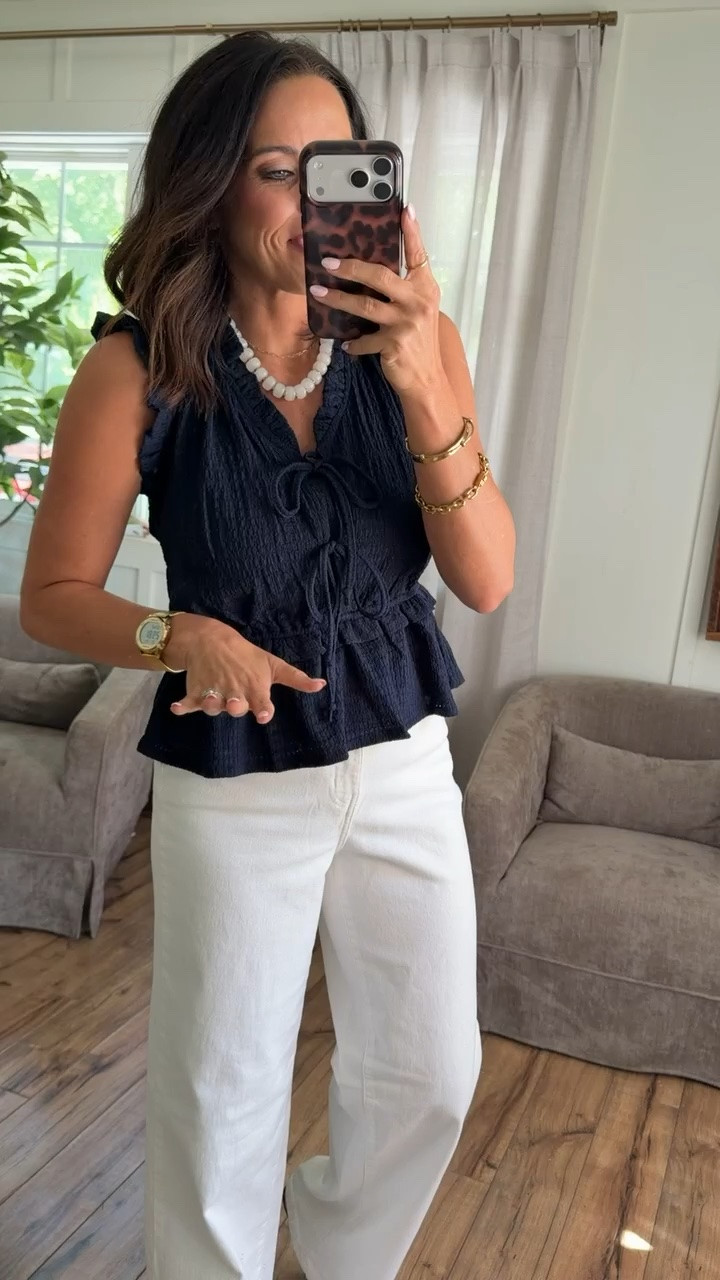 Walmart did it again with this one — the navy top is so cute and feminine, and these white pants make the whole outfit feel instantly put together. Top size XS, pants size 2, 5’3 for reference. #walmartfinds #walmartfashion #walmartstyle #affordablefashion #springoutfit #summeroutfit #ltkfinds