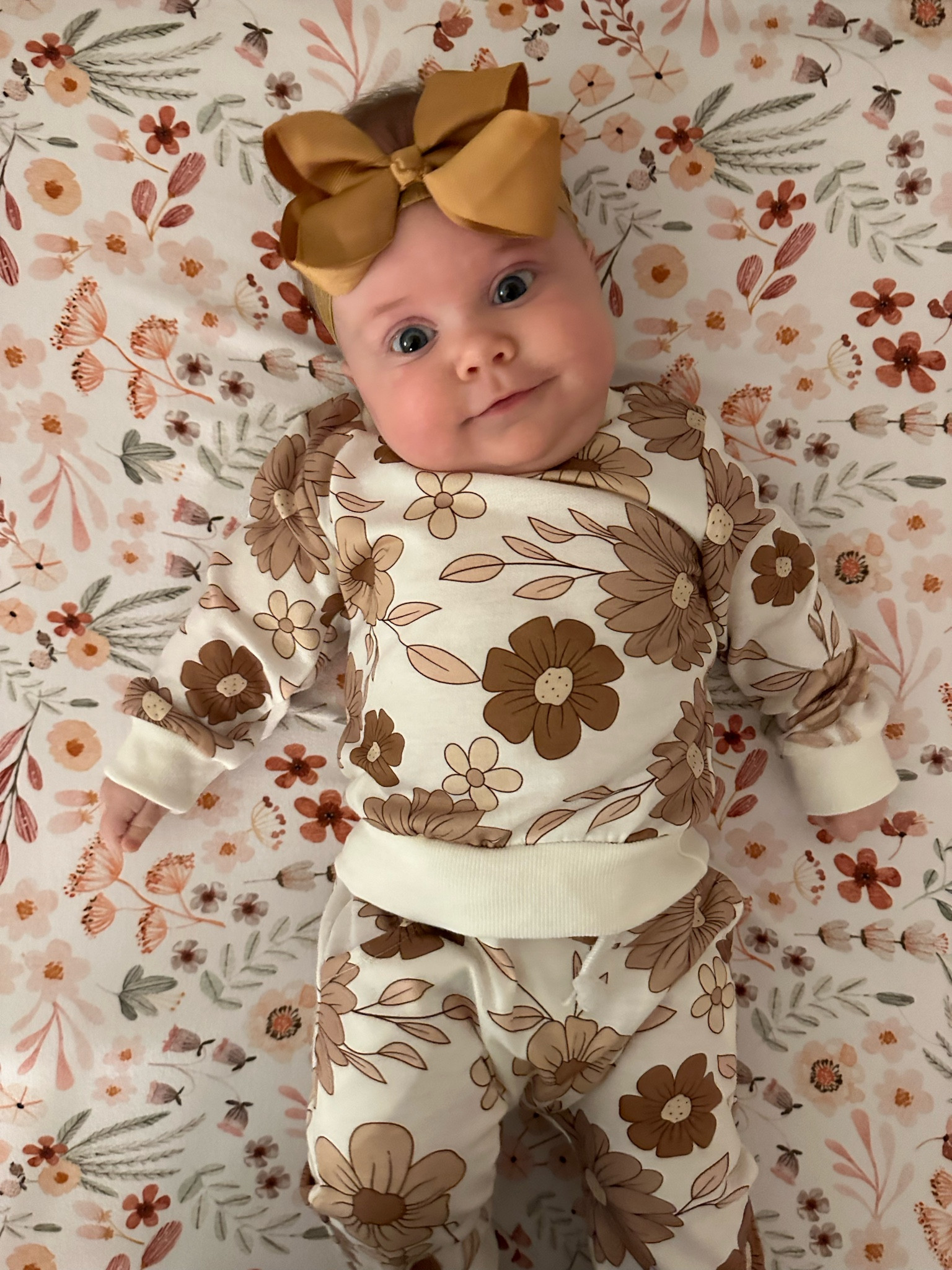 The cutest lil fall flower outfit!!! Bows and outfit on sale this week!

#LTKCyberWeek #LTKbaby #LTKSeasonal