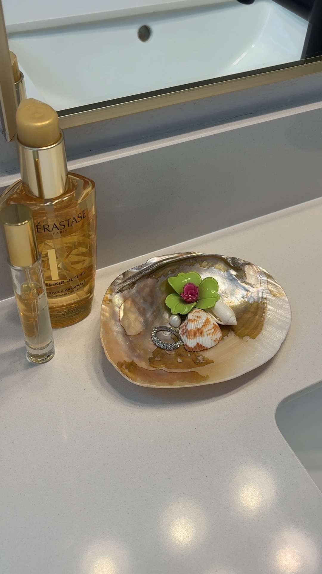 Such a cute little catch all 😍 #homedecor #catchall #tray 

#LTKhome #LTKVideo #LTKfindsunder50