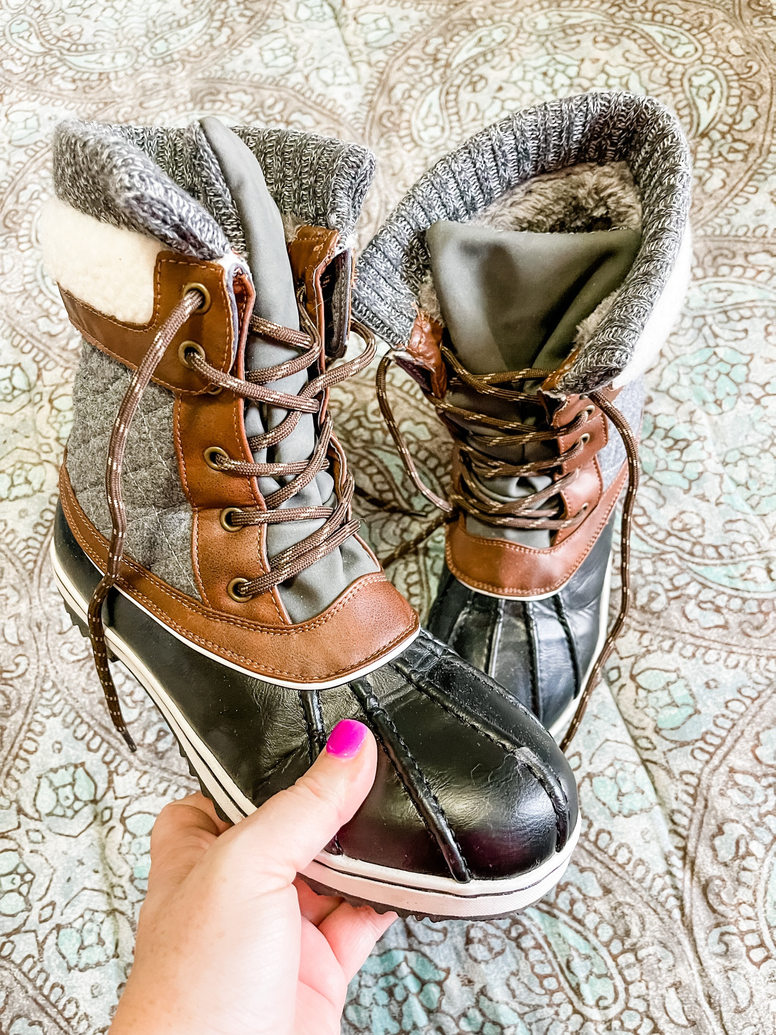 Favorite snow boots!

style | outfit of the day | ootd | outfit inspo | fashion | affordable fashion | affordable style | style on a budget | basics | athliesure | jeans | leggings | comfy | oversized sweater | booties | boots | knee high boots | over the knee boots | outfit ideas | mid size | curvy | midsize style | midsize fashion | curvy fashion | curvy style | target | target finds | walmart | walmart finds | amazon | found it on amazon | amazon finds

#LTKSeasonal #LTKshoecrush #LTKcurves