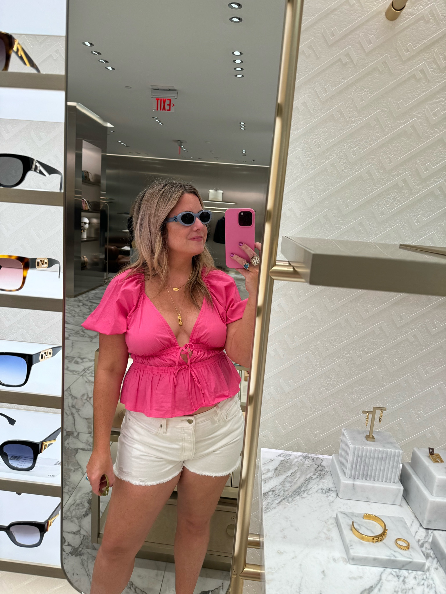 Vegas outfit day 2 / casual 

#LTKFindsUnder50 #LTKTravel #LTKMidsize