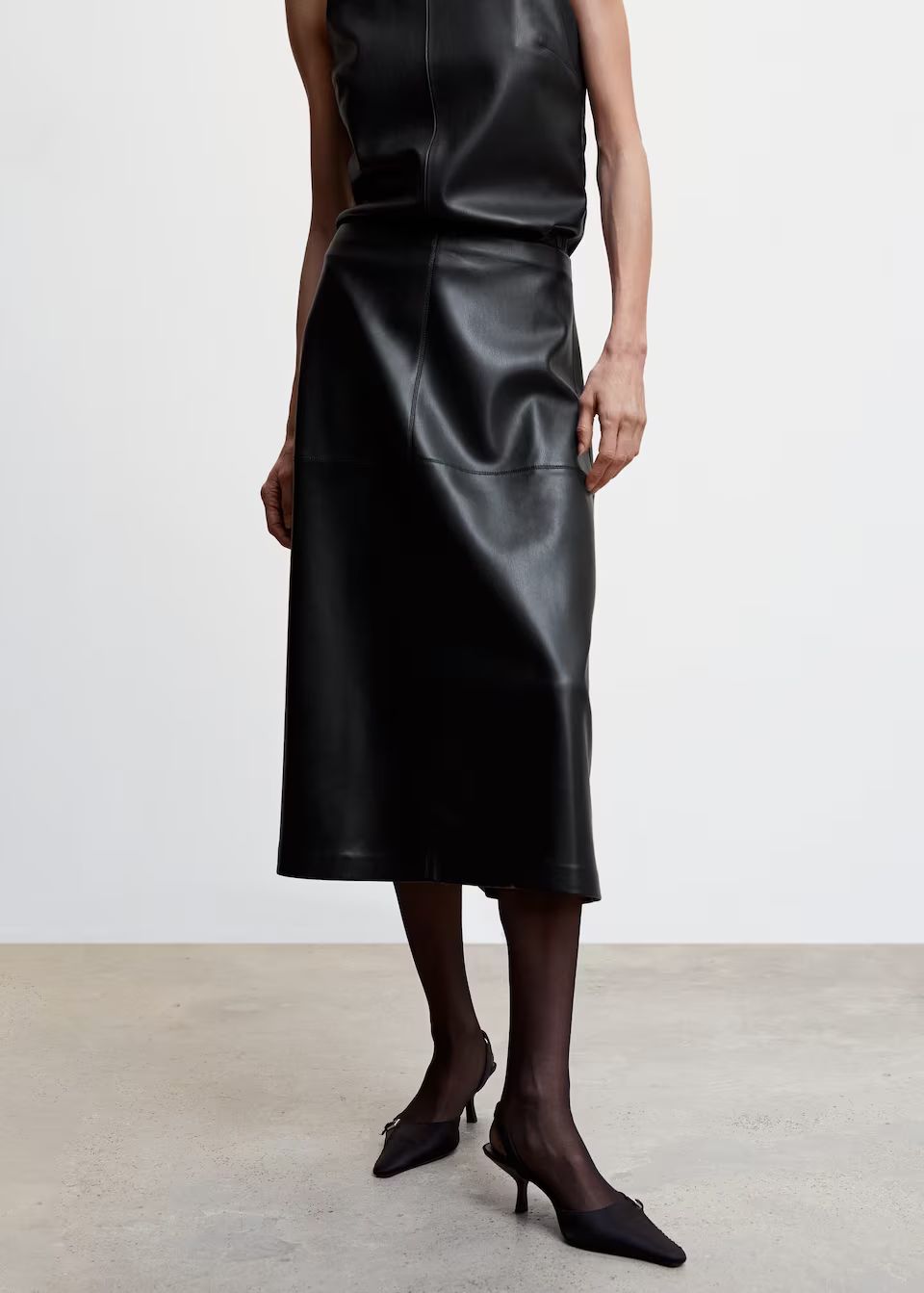 Search: Faux leather skirt (12) | Mango USA | MANGO (US)