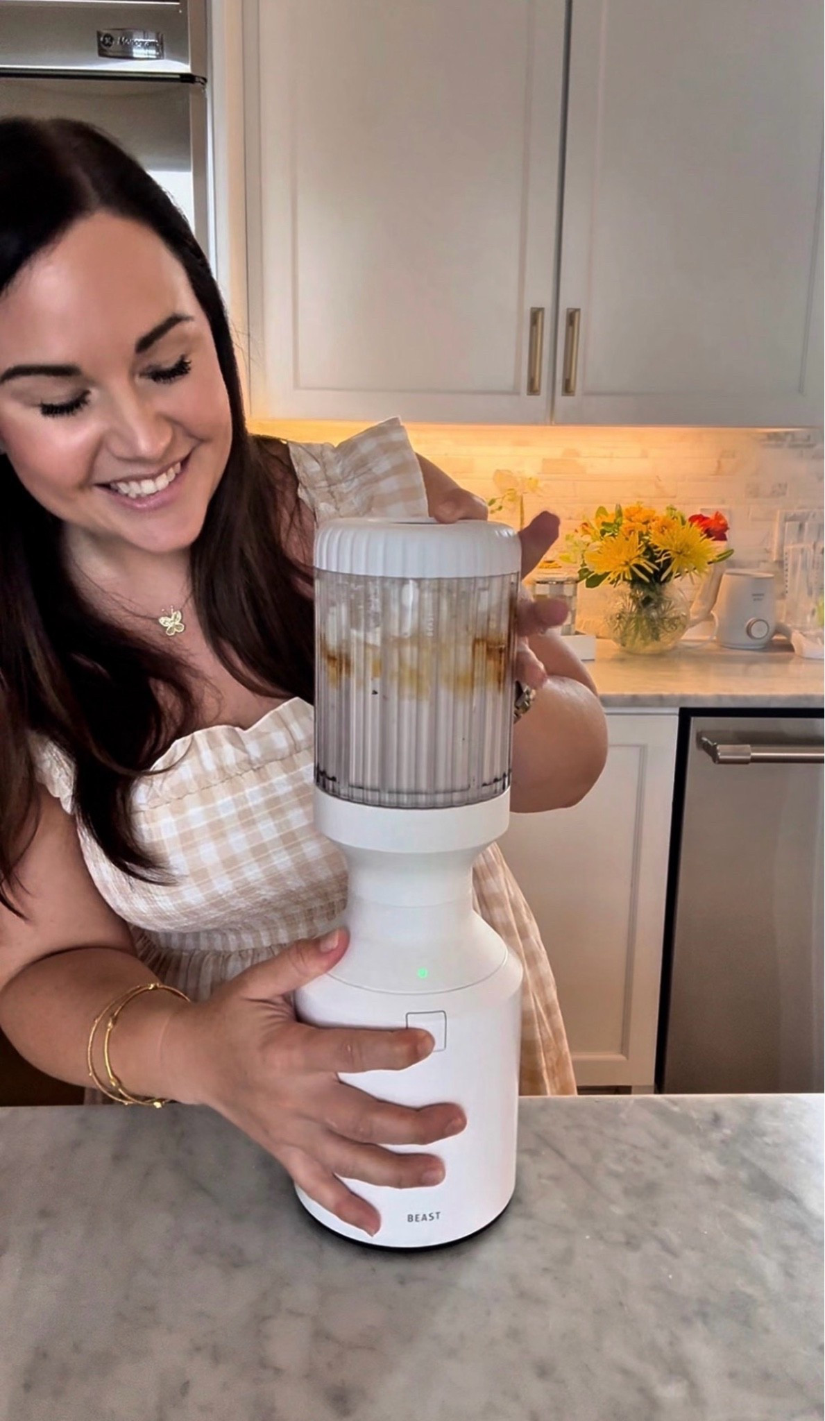 The best blender money can buy!! I use it for sauces, dressings, and so much more!!

#blender #appliance #personalblender #amazonhome #amazonfinds #cooking

#LTKHome #LTKfoodie