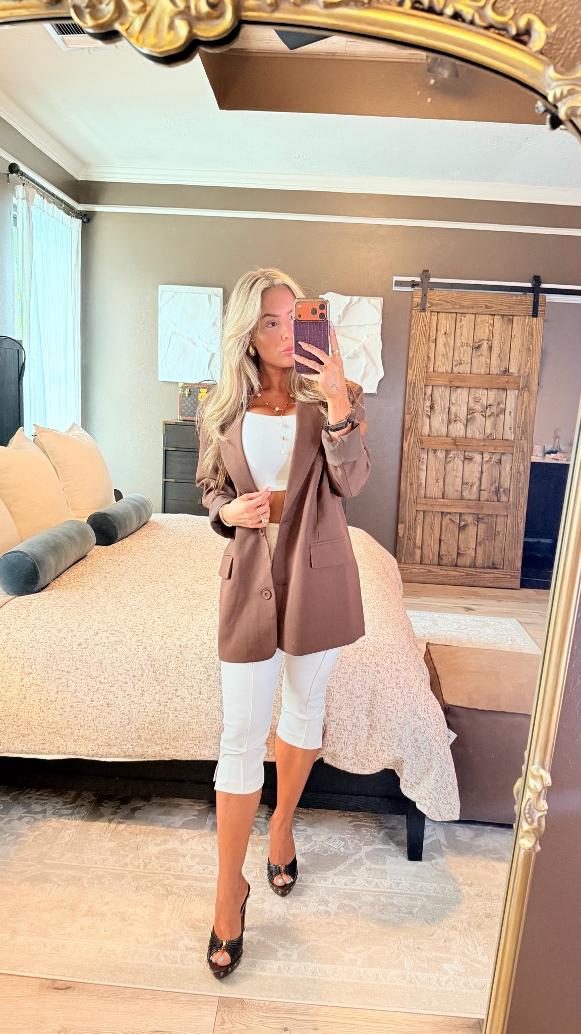 Blazer from one of my favorite whatnot sellers but linked one similar! 🤎

#LTKootd #LTKgrwm #LTKSeasonal
