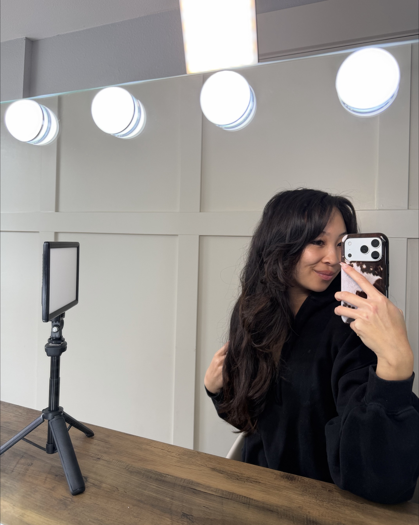 the most bomb vanity lighting combo you’ll ever see and it is WORTH THE SPEND 🪞🪩

Ranging from an LED iPhone clip on, to LED panel lights, to a full large vanity mirror for your office!!

#LTKHome #LTKSaleAlert #LTKBeauty