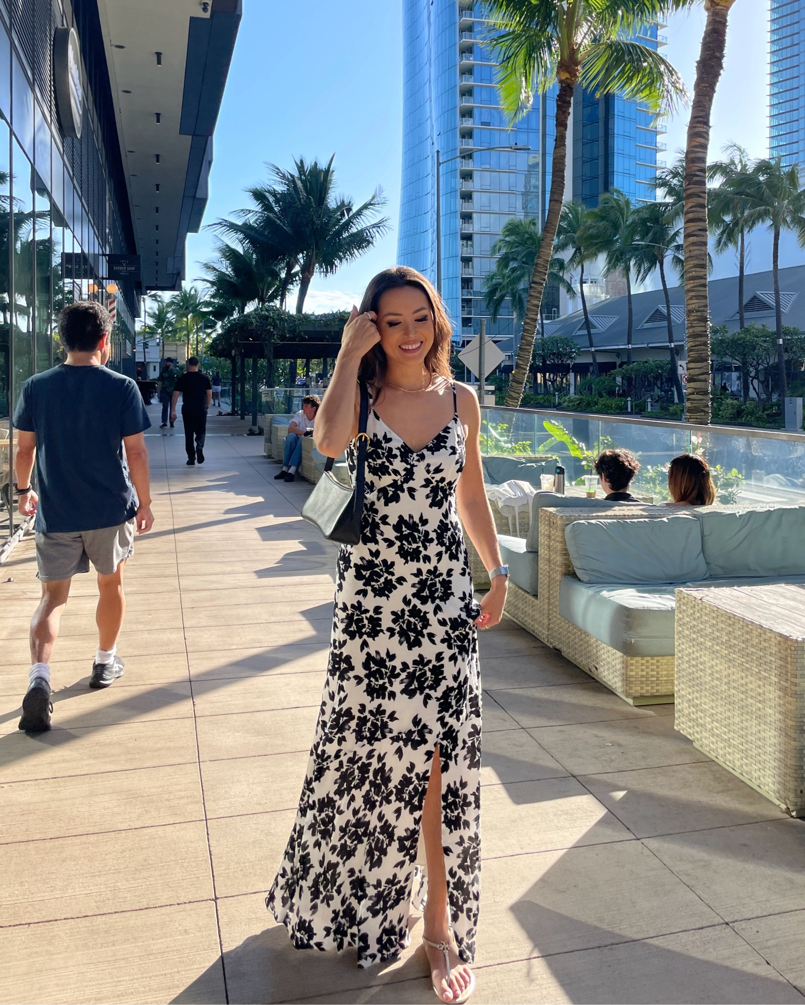 My whole outfit is on sale till May 13! Wearing size 0 in the dress and it’s true to size. The length did drag a bit so would be perfect if you’re 5’5” or just wear heels/get it hemmed

#LTKxMadewell #LTKStyleTip #LTKSeasonal