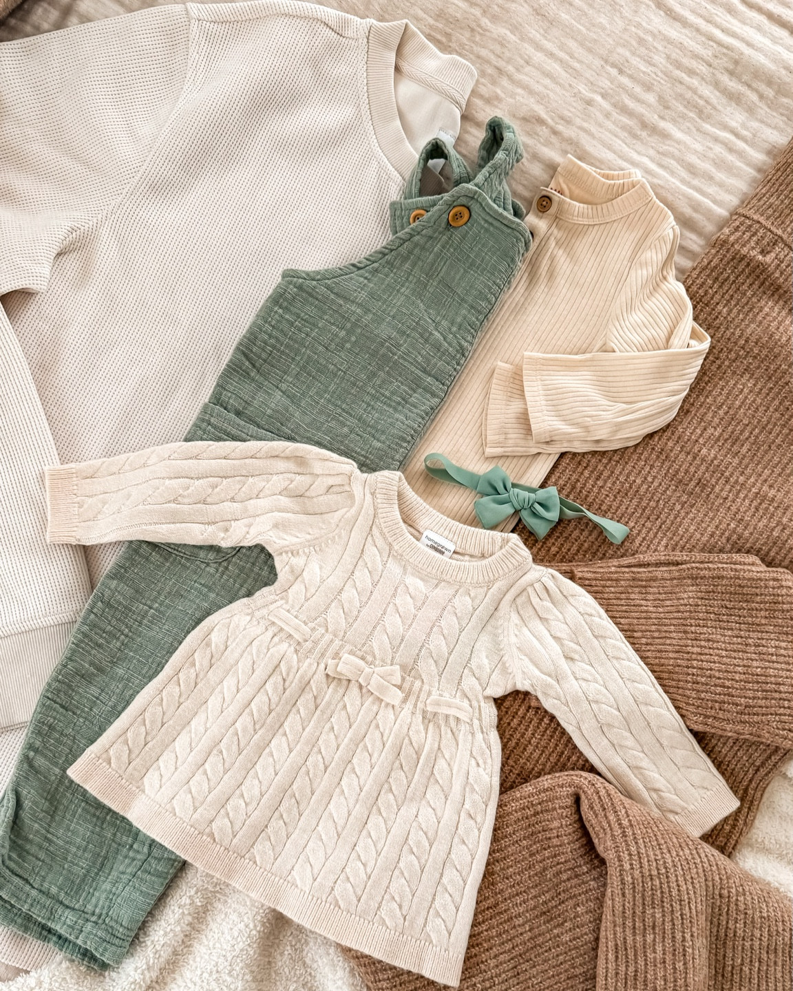 Neutral Christmas photo shoot outfits 🎄 target and Amazon!

#LTKHoliday #LTKFamily #LTKSeasonal