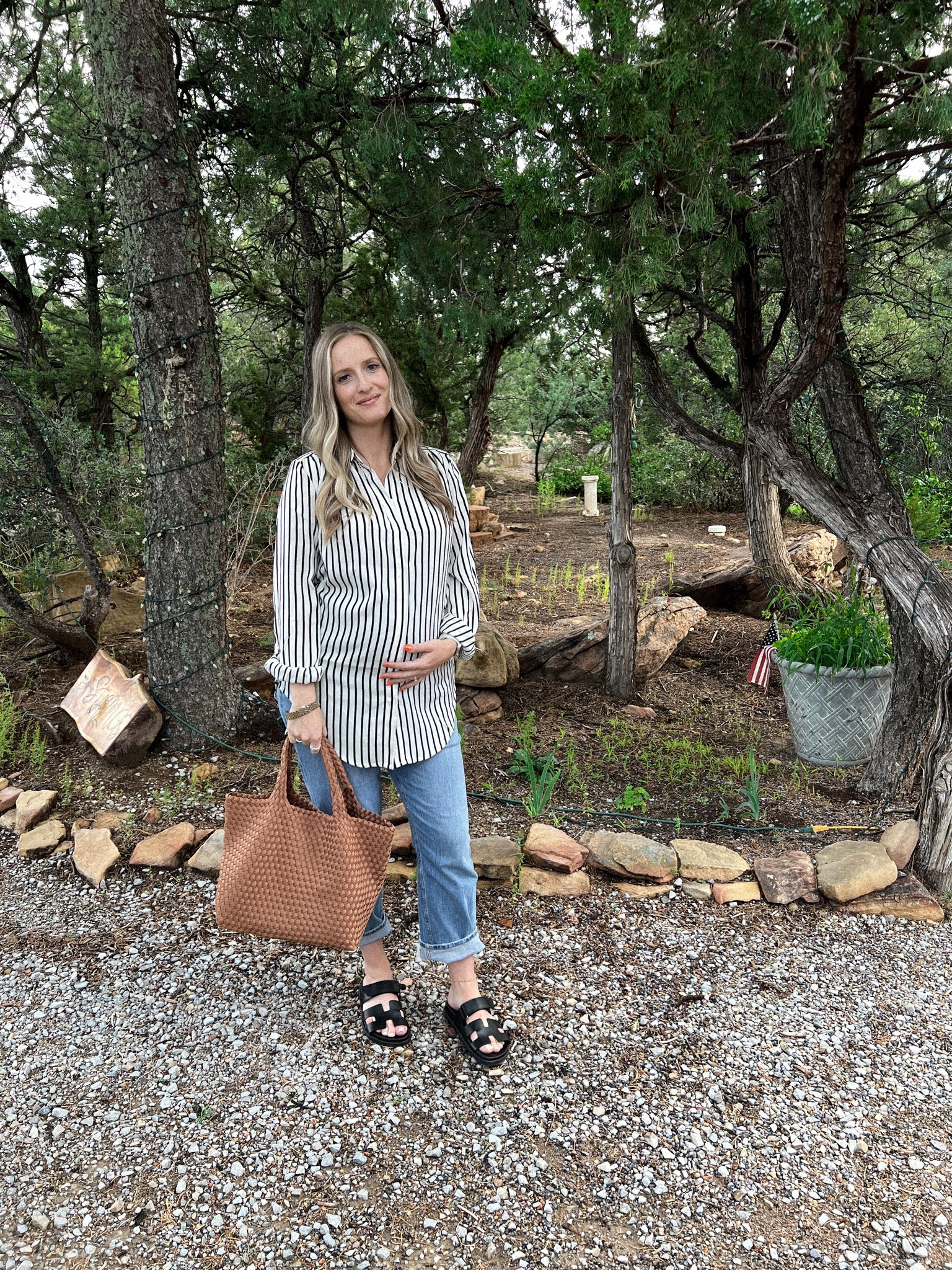 Another day another @Express tunic top 😍 I have lived in these My entire pregnancy, TTS still. They make me feel put together and you can dress them up or down. They’ll be perfect post baby too. Also sharing some blazers from @Express in my stories 



#LTKitbag #LTKbump #LTKstyletip