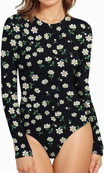 MANGOPOP Women's Crew Neck Short Sleeve Long Sleeve T Shirts Basic Bodysuit | Amazon (US)