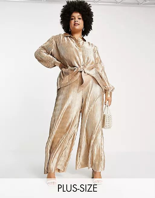 In The Style Plus x Elle Darby tie front oversized shirt in gold - part of a set | ASOS (Global)