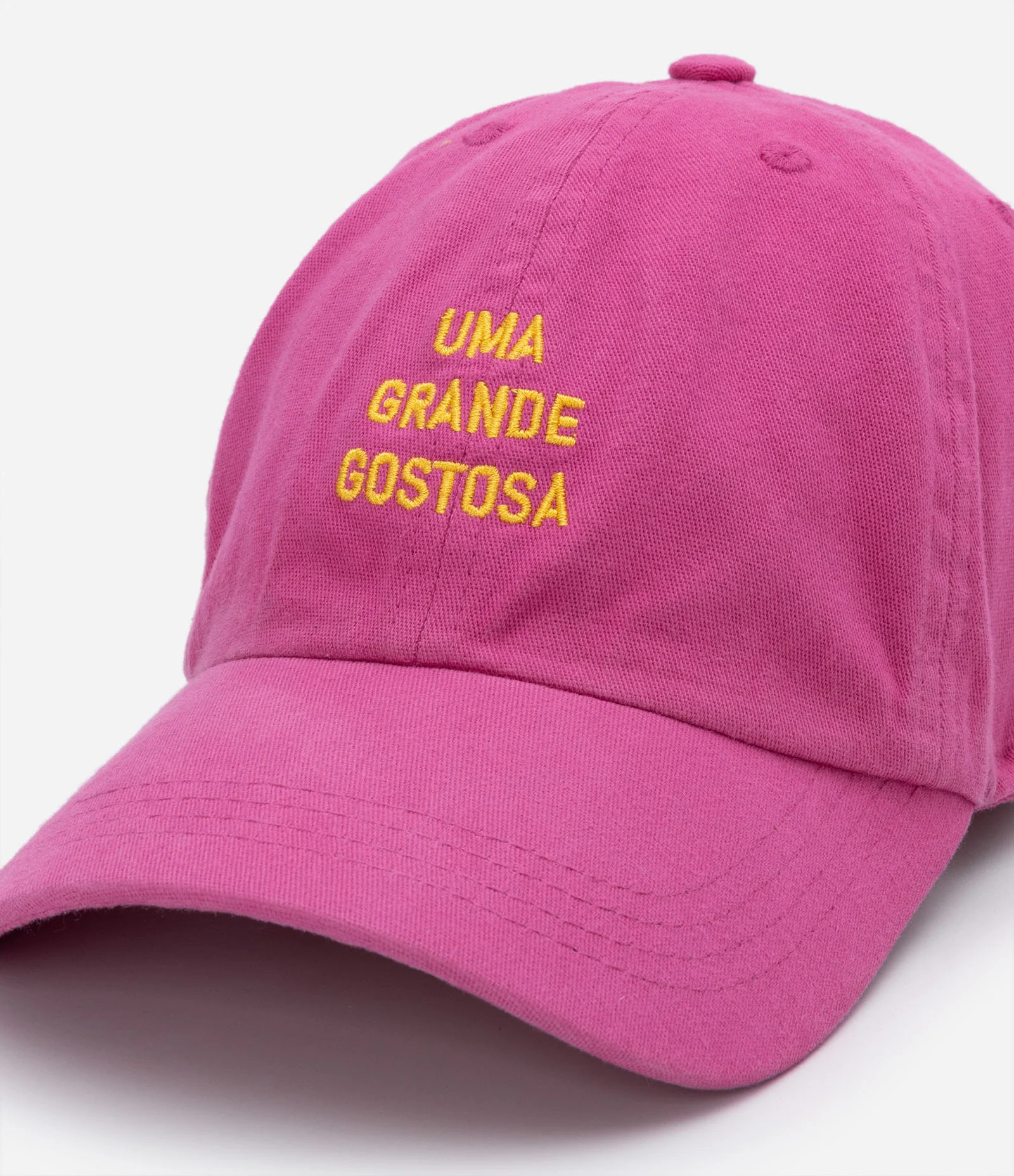 Boné Aba Curva em Sarja com Bordado Uma Grande Gostosa Rosa - Lojas Renner | Renner (BR)