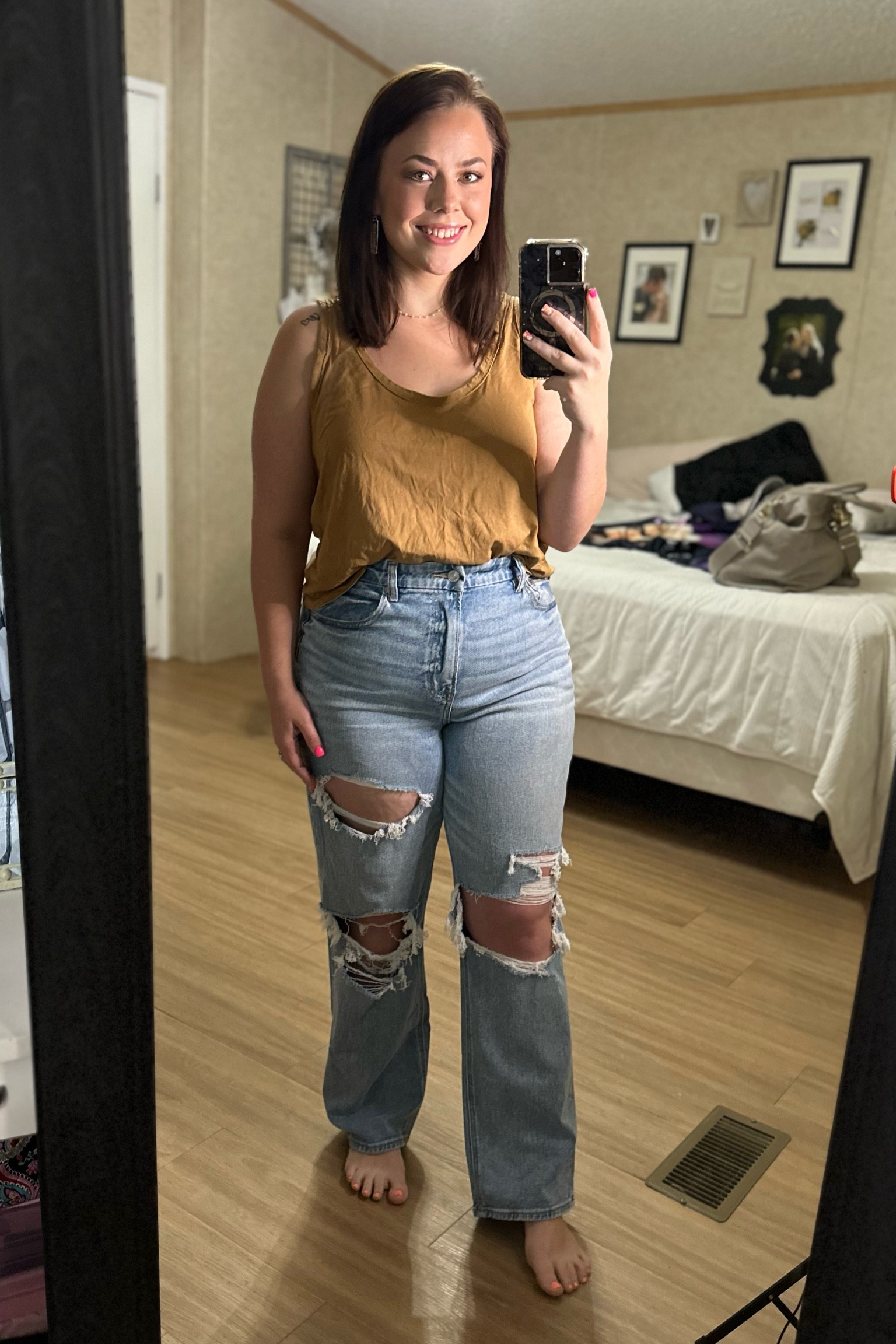 American Eagle BOGO 50% off jeans in store & 25% off online💙
Curvy 90’s straight sz 14 
Strigid mom jean sz 12 

#LTKsalealert #LTKcurves #LTKFind