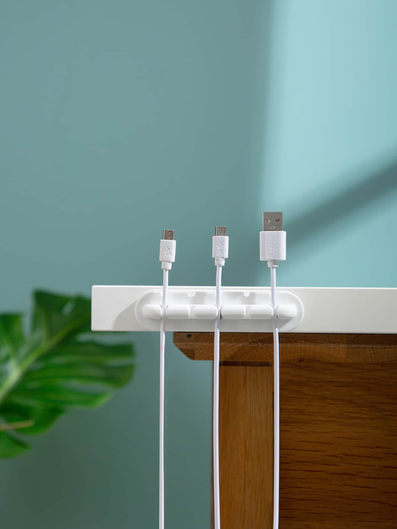 1pc 5 Slots Data Line Organizer Minimalist Creative Cable Organizer Cord Holder For Desk | SHEIN