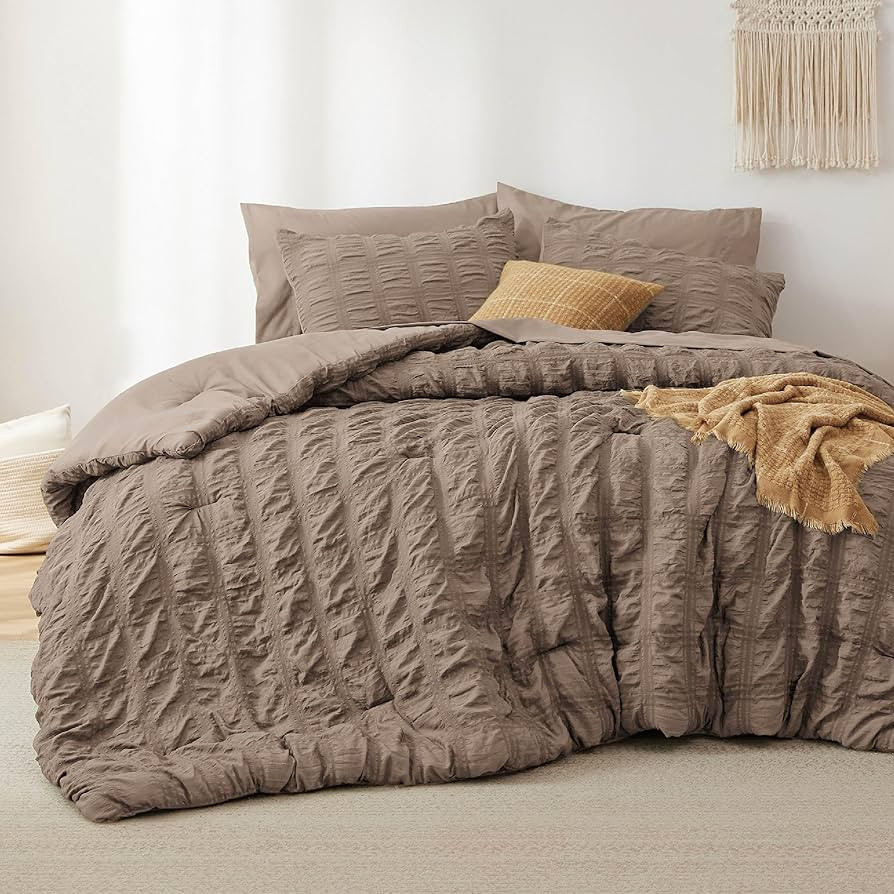 Bedsure Bed in a Bag King - 7 Pieces Plaid Seersucker Bedding Comforter Sets, Soft Lightweight Af... | Amazon (US)