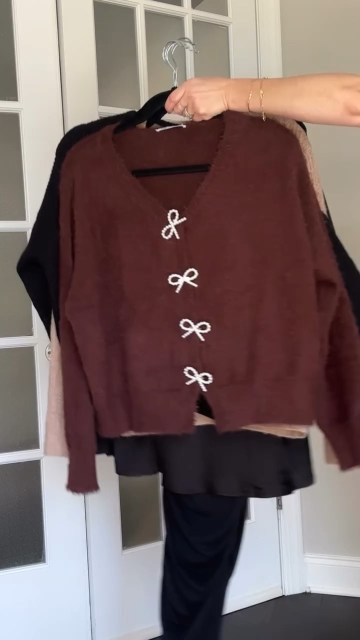 Cupshe isn’t just swimsuits ➡️ they have gorgeous fall fashion finds too. 🍂✨
From a pearl-bow sweater with suede boots, to the perfect girls’ night / NYE dress, to cozy cardigans and trending satin skirts… every piece is chic and affordable. I’ve linked them all for you on LTK so you can shop these fall outfits in one click. 🛒 

⸻
#LTKSeasonal #LTKFindsUnder50 #LTKFallStyle #LTKHolidayStyle #LTKEveryday #LTKWardrobe #LTKOutfits #LTKChic #LTKPartyStyle #LTKSweaterWeather #LTKDateNight #LTKWorkwear #LTKCozyStyle #LTKClassicStyle #LTKSkirtStyle #LTKNYE


#LTKStyleTip #LTKFindsUnder50 #LTKSeasonal