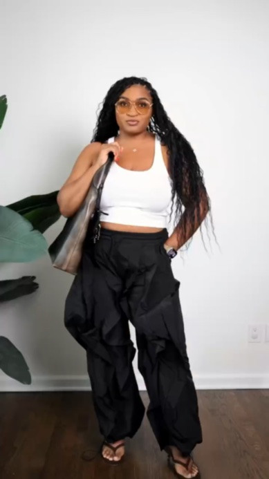 10 Days of Summer Outfits — Day 5: Track Pants 🖤
