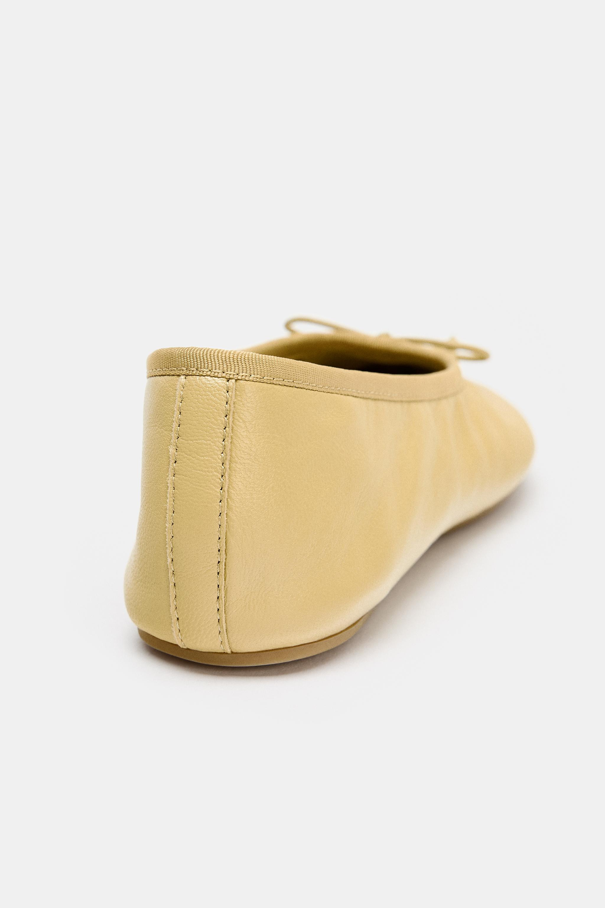 LEATHER BALLET FLATS WITH BOW | Zara UK