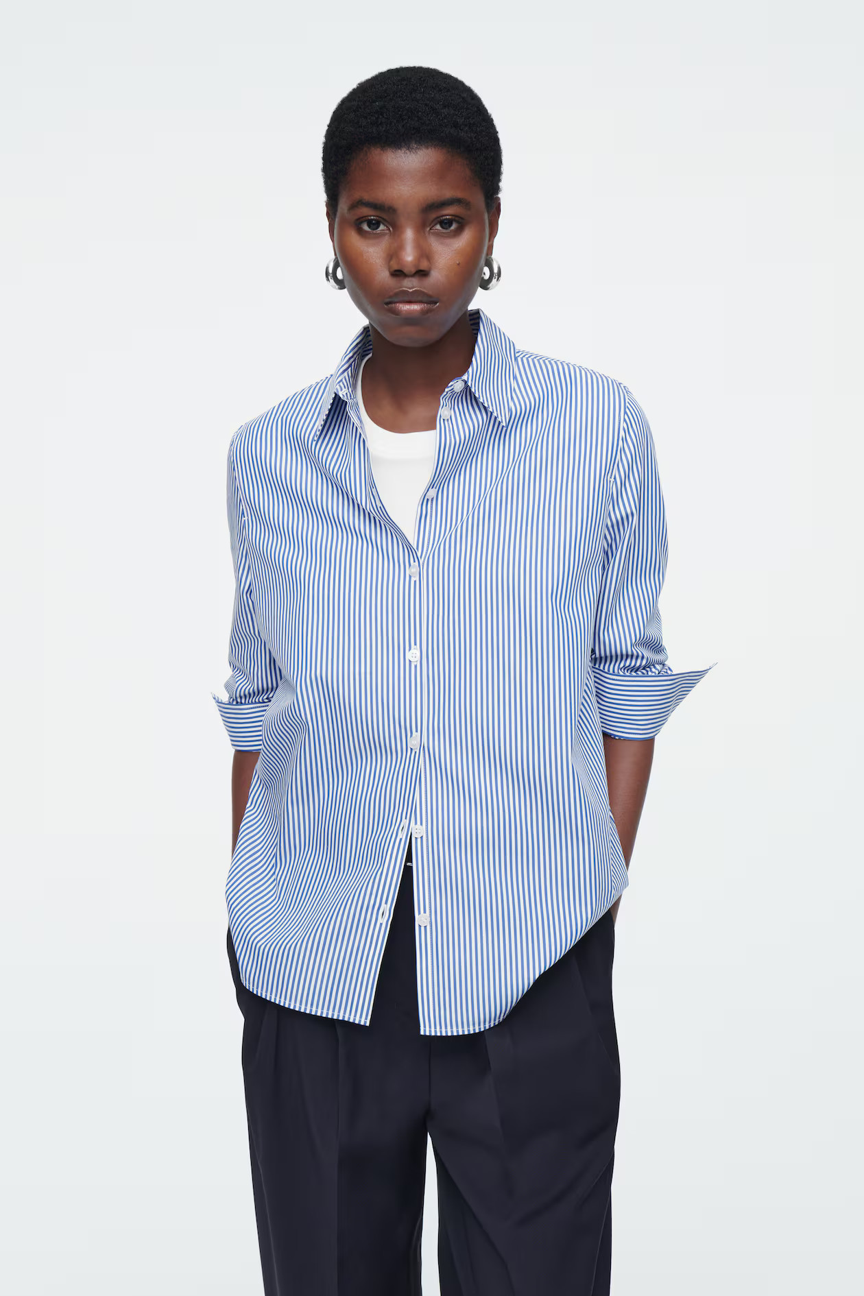 REGULAR CURVED-HEM  SHIRT | H&M (DE, AT, CH, NL, FI)