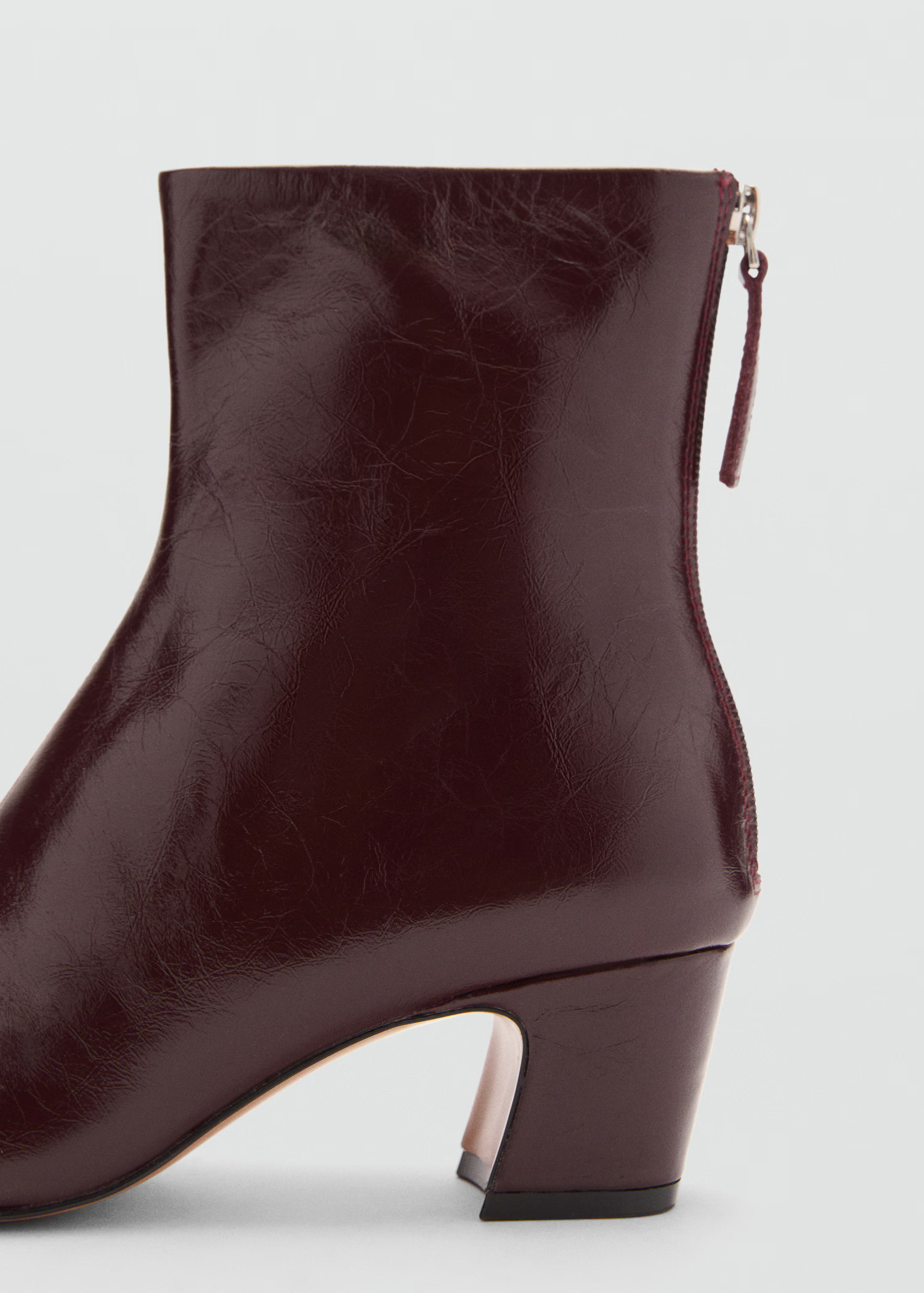 Zipped leather ankle boots - Women | MANGO United Kingdom | MANGO (UK)