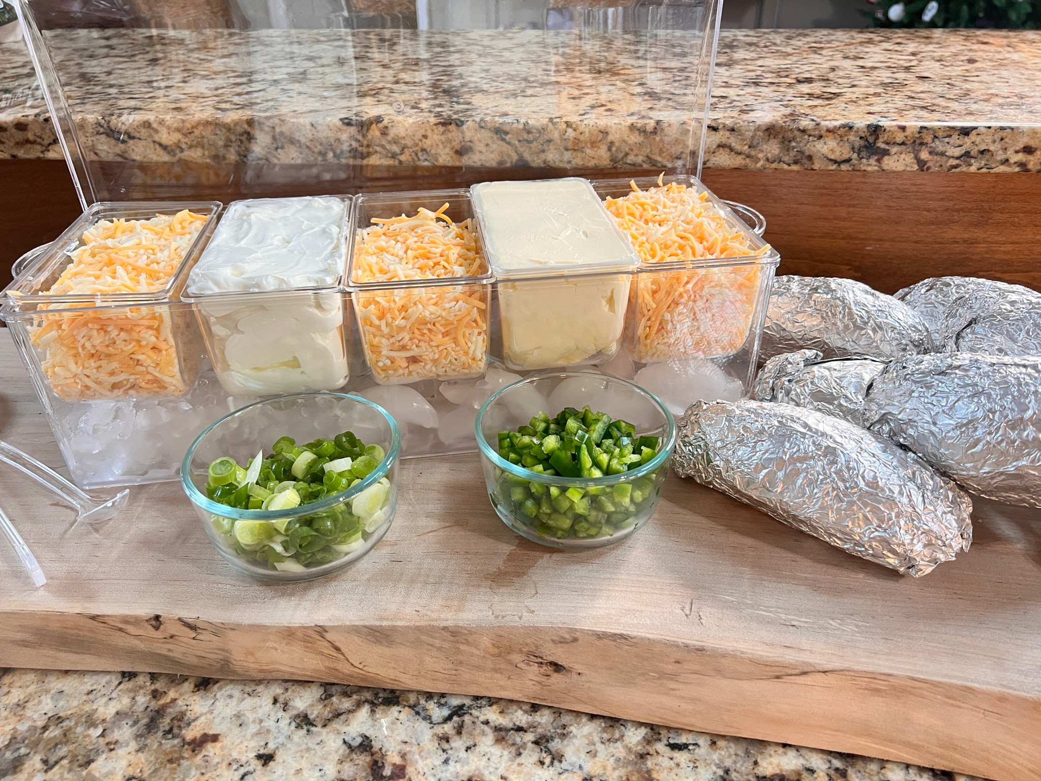 Potatoe Bar, Taco Tuesday, Salad Bar, Endless Options

#LTKhome #LTKGiftGuide #LTKparties