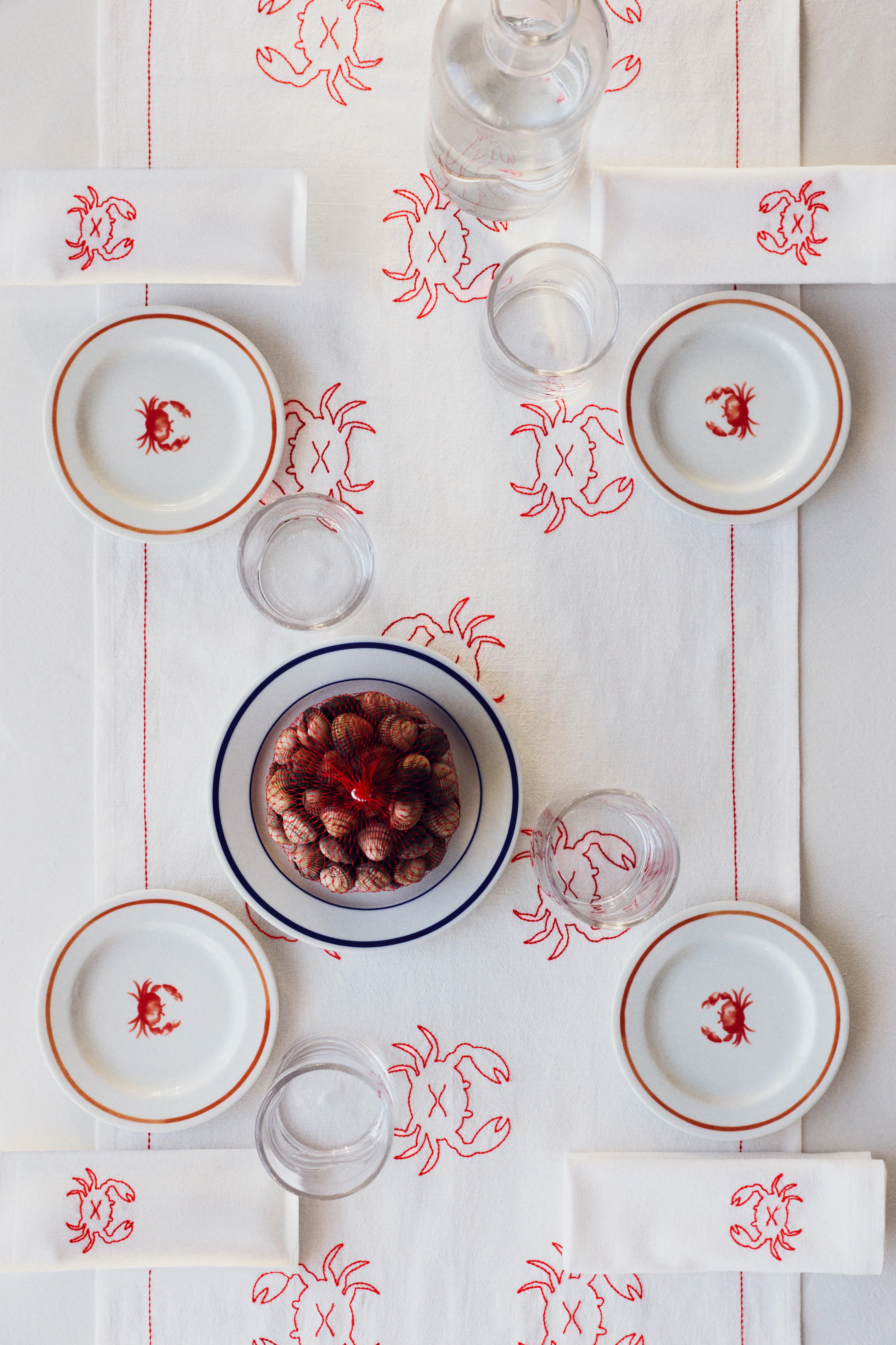 Embroidered-Motif Linen-Blend Table Runner | H&M (US + CA)