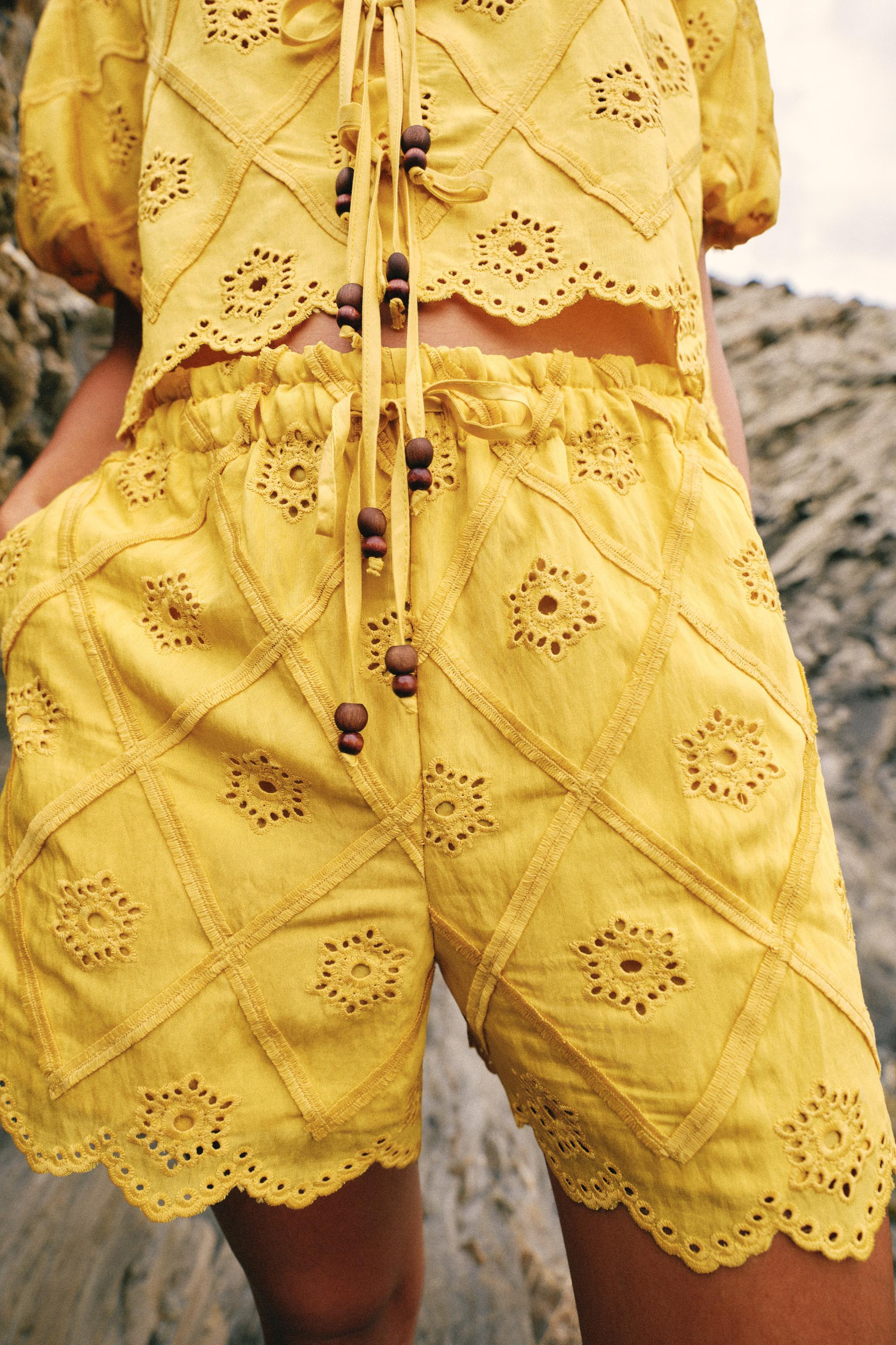 EMBROIDERED PERFORATED SHORTS | Zara US