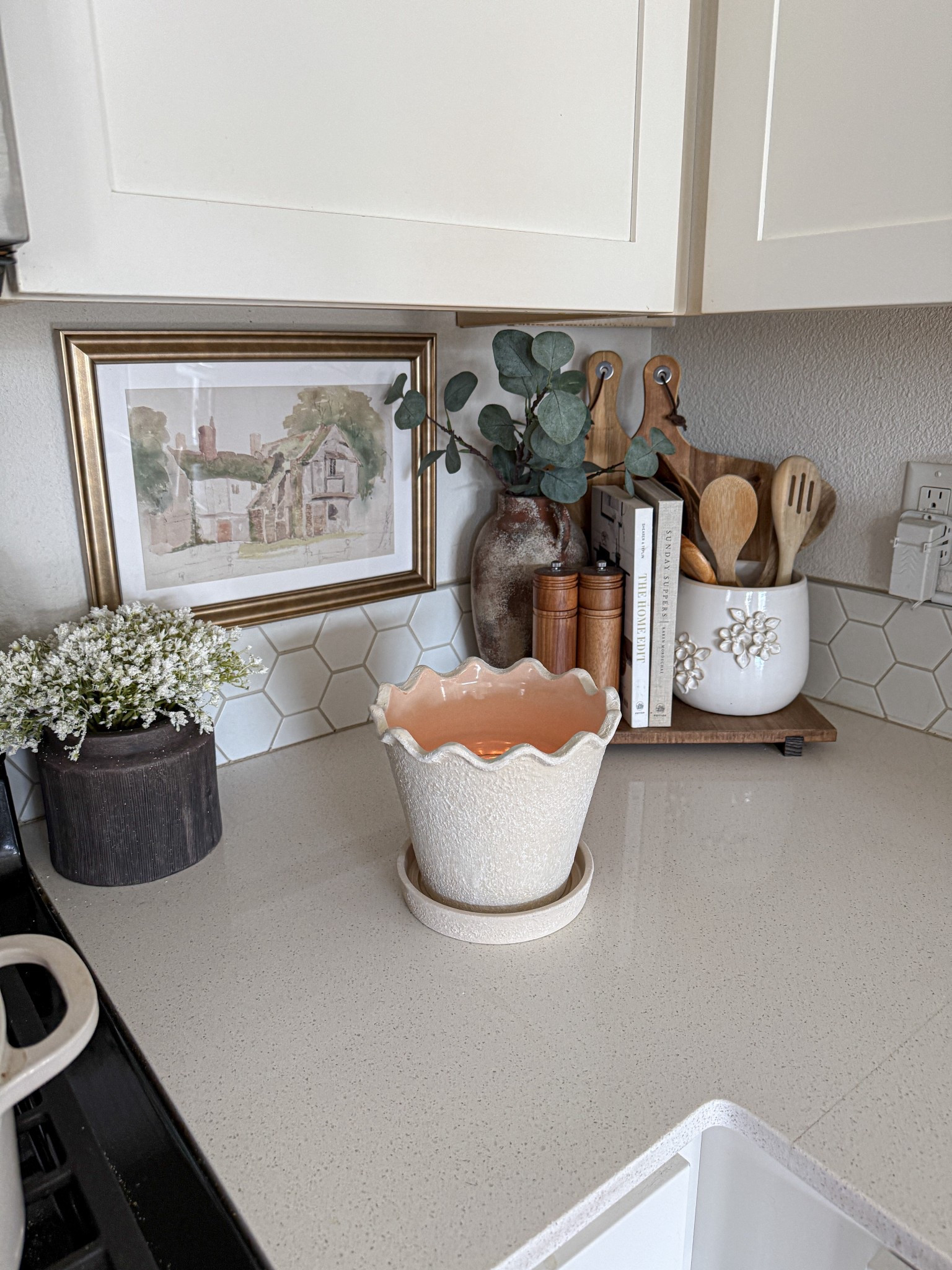 Kitchen decor 

#planterpot #kitchendecor #kitchencorner #springkitchen 



#LTKHome #LTKSeasonal