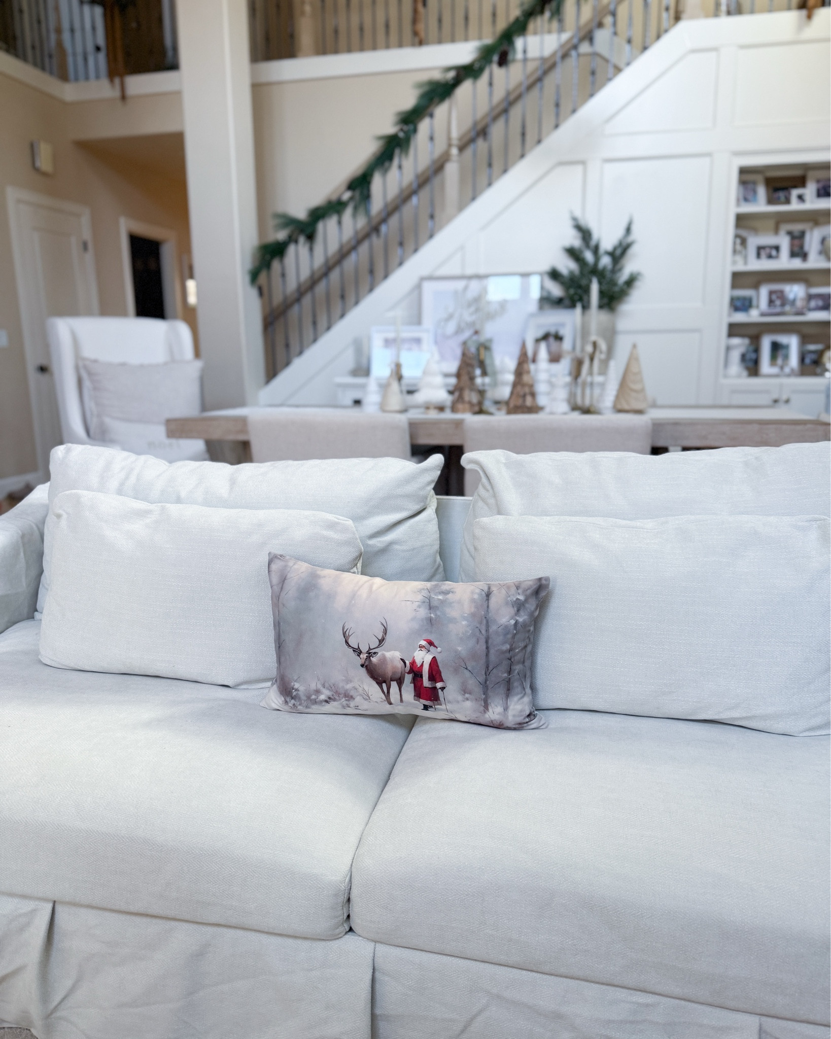 My obsession with these vintage pillow covers is intense this year! Can not beat these prices! 🎅🏽

#LTKHoliday #LTKCyberWeek #LTKGiftGuide