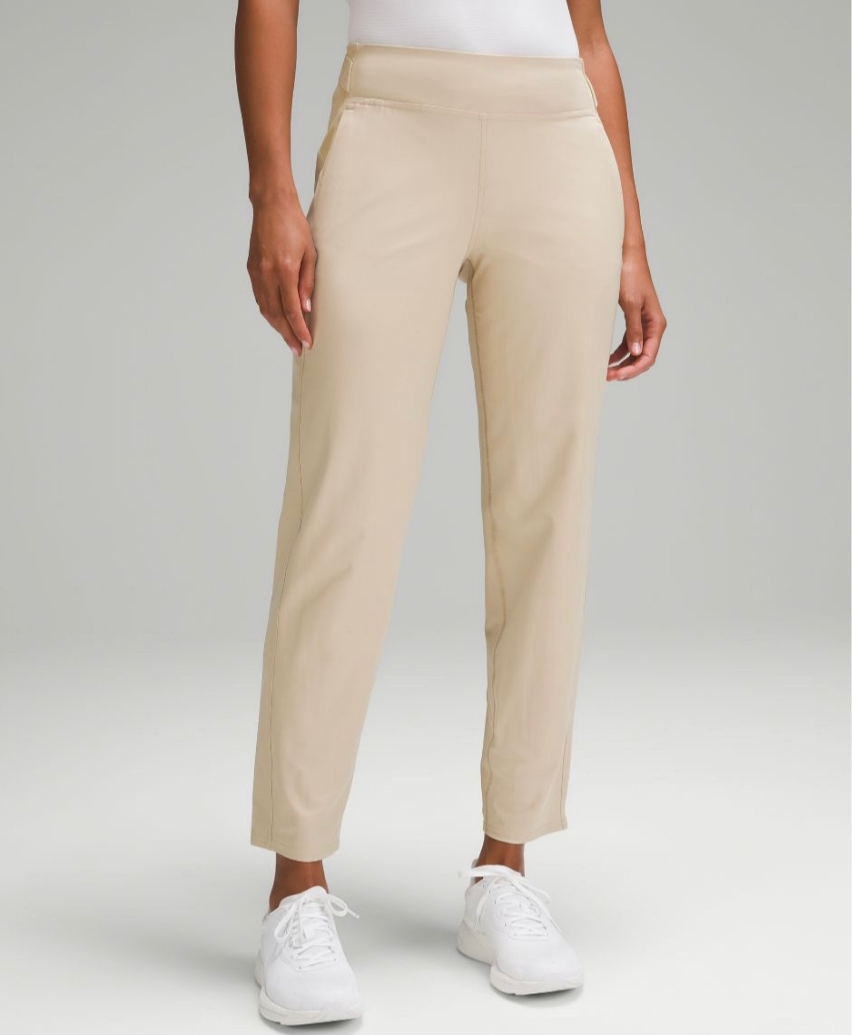 Golf Pants under $100


#LTKfindsunder100 #LTKfitness #LTKsalealert