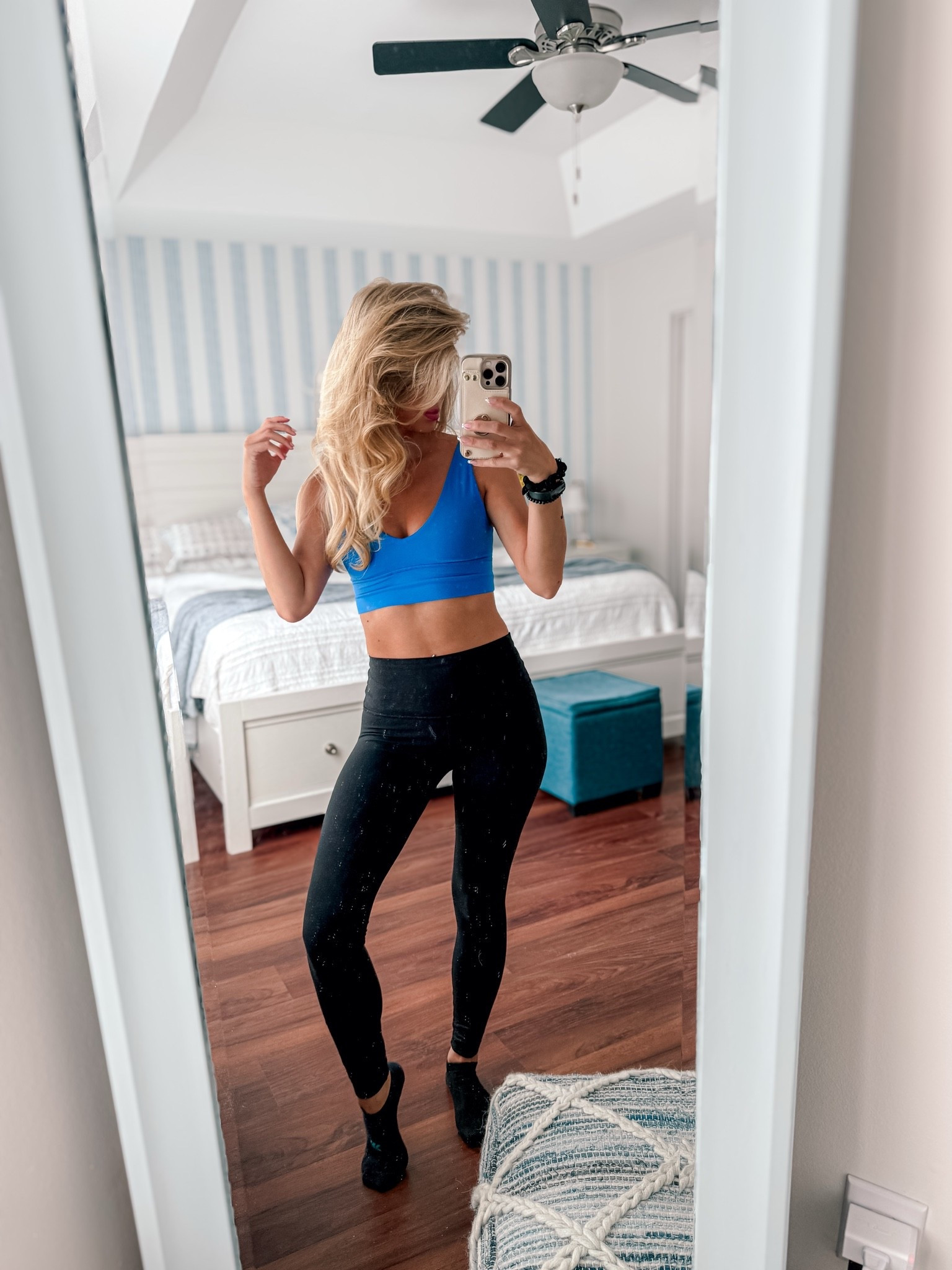 Workout set
Leggings 
Blue tank top 
Gym outfit 
Selfie 
Casual outfit 
Petite friendly 
CRZ yoga
Lululemon dupe

#LTKootd #LTKfitnessgoals #LTKPetite