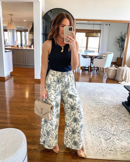 A fun bold print! Fully lined wide leg, flowy pants @abercrombie
On sale!
XXS - I went down one size. I’m 5’3”
XS tank
S tee

#LTKsalealert #LTKover40 #LTKSeasonal