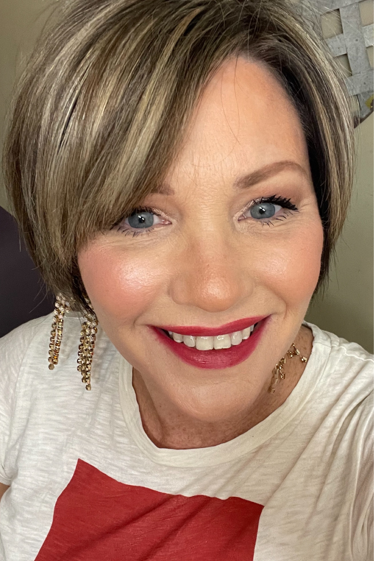 My makeup look for an awards banquet but it’s my everyday look with the exception of the brighter lip 

#LTKParties #LTKFindsUnder50 #LTKBeauty