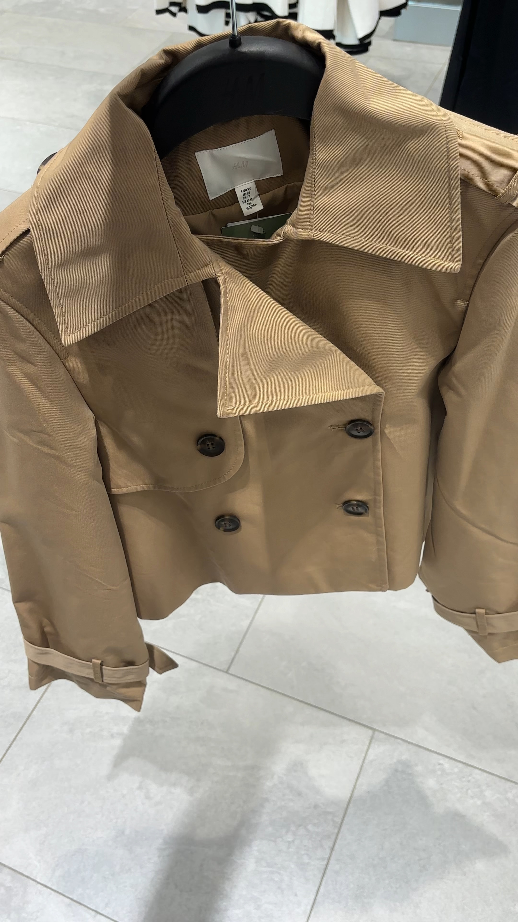Perfect cropped coat🤎🍂⭐️

Autumn outfit | fall outfit | coat | autumn | fall | Stockholm style | old money | elegant | h&m style | new in h&m

#LTKStyleTip #LTKSeasonal #LTKSaleAlert