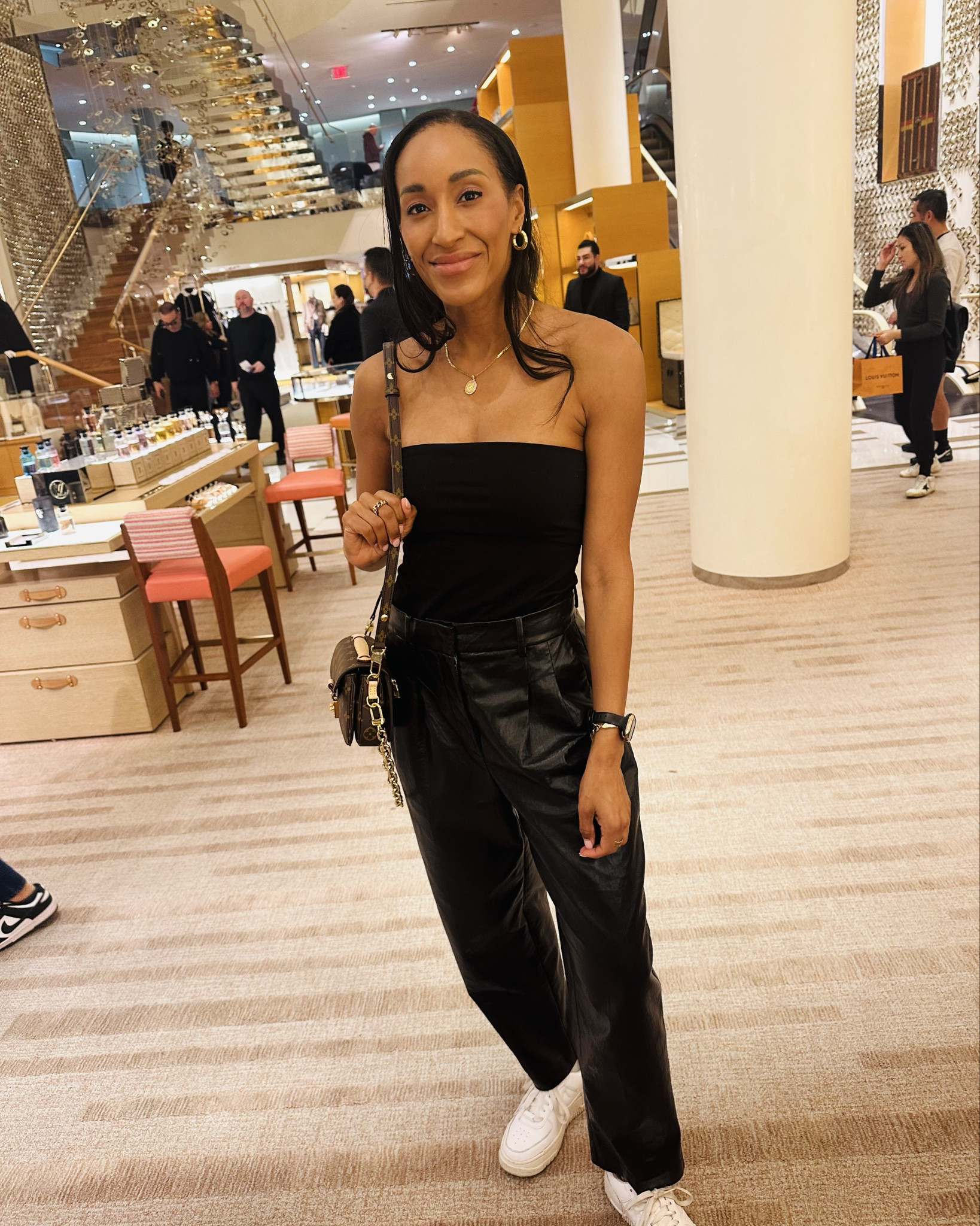 My favorite tube top that I wear year round often. Wearing a medium. 

#LTKFindsUnder100 #LTKStyleTip