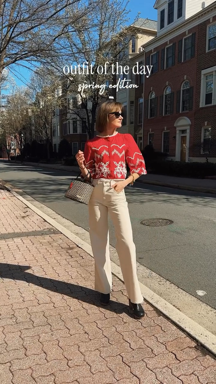 My love for embroidery knows no bounds and nobody does it better than @sezane. 🪡

#LTKSeasonal #LTKootd #LTKOver40