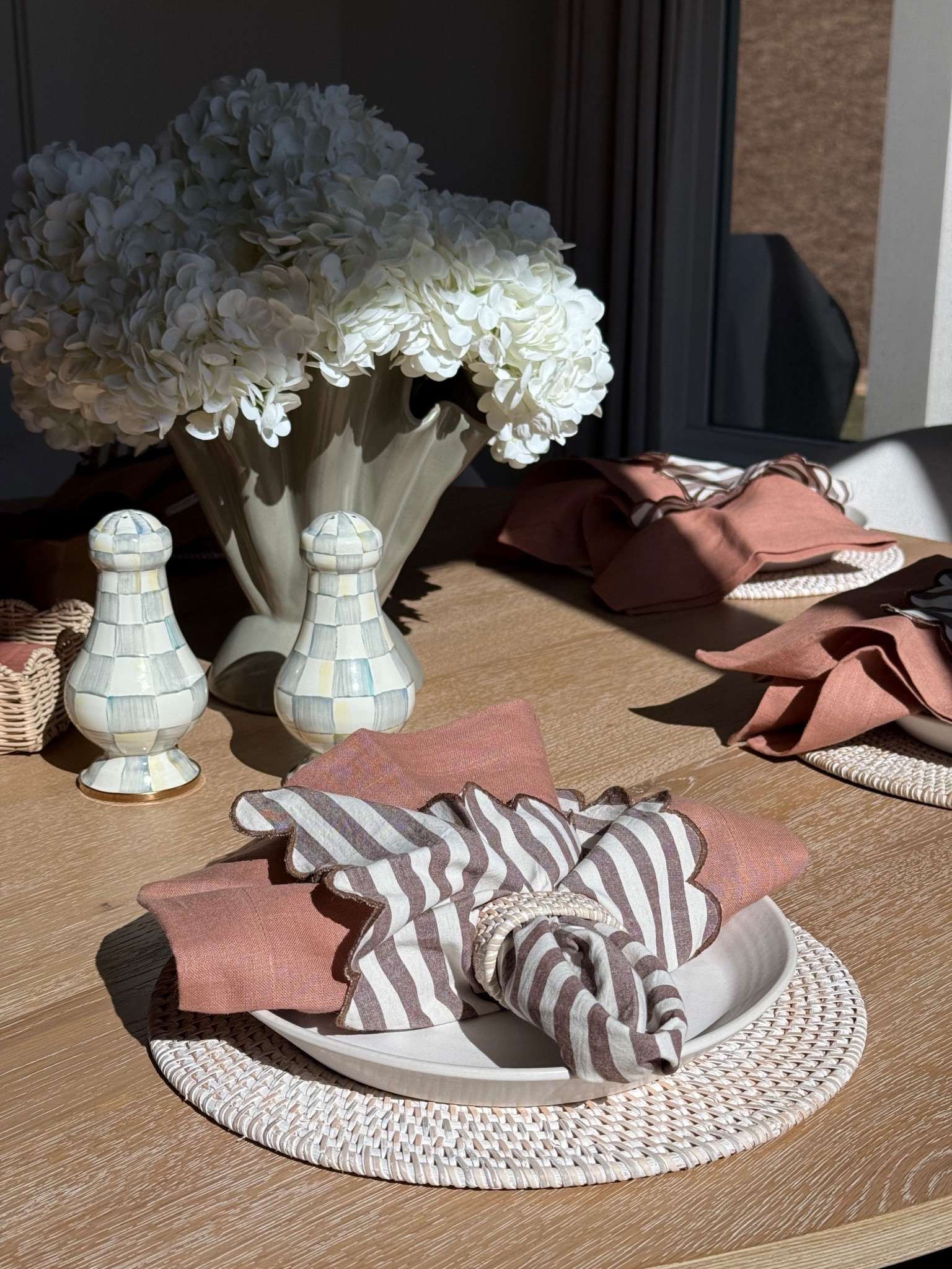 My fall dining tablescape✨🍂

#LTKHome #LTKHoliday #LTKFindsUnder50