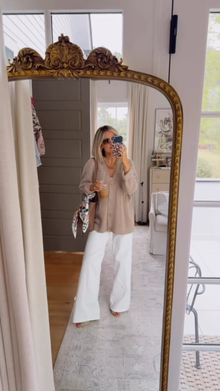 Always pulling for neutrals! 😍 This oversized cardigan has been a staple for me, & I cannot get over these white jeans I just got! They’re from Target! 👏🏼 Wearing XS/4!

Loverly Grey, spring outfit, white jeans, white denim, spring wedge, cardigan 

#LTKSeasonal